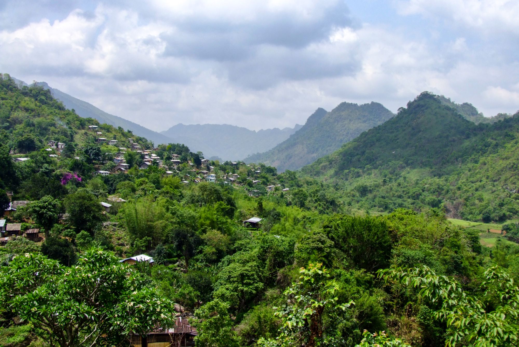 Wandern im malerischen Shan Staat (3 Tage) ab Inle Lake: Beautiful Train and Community Trails