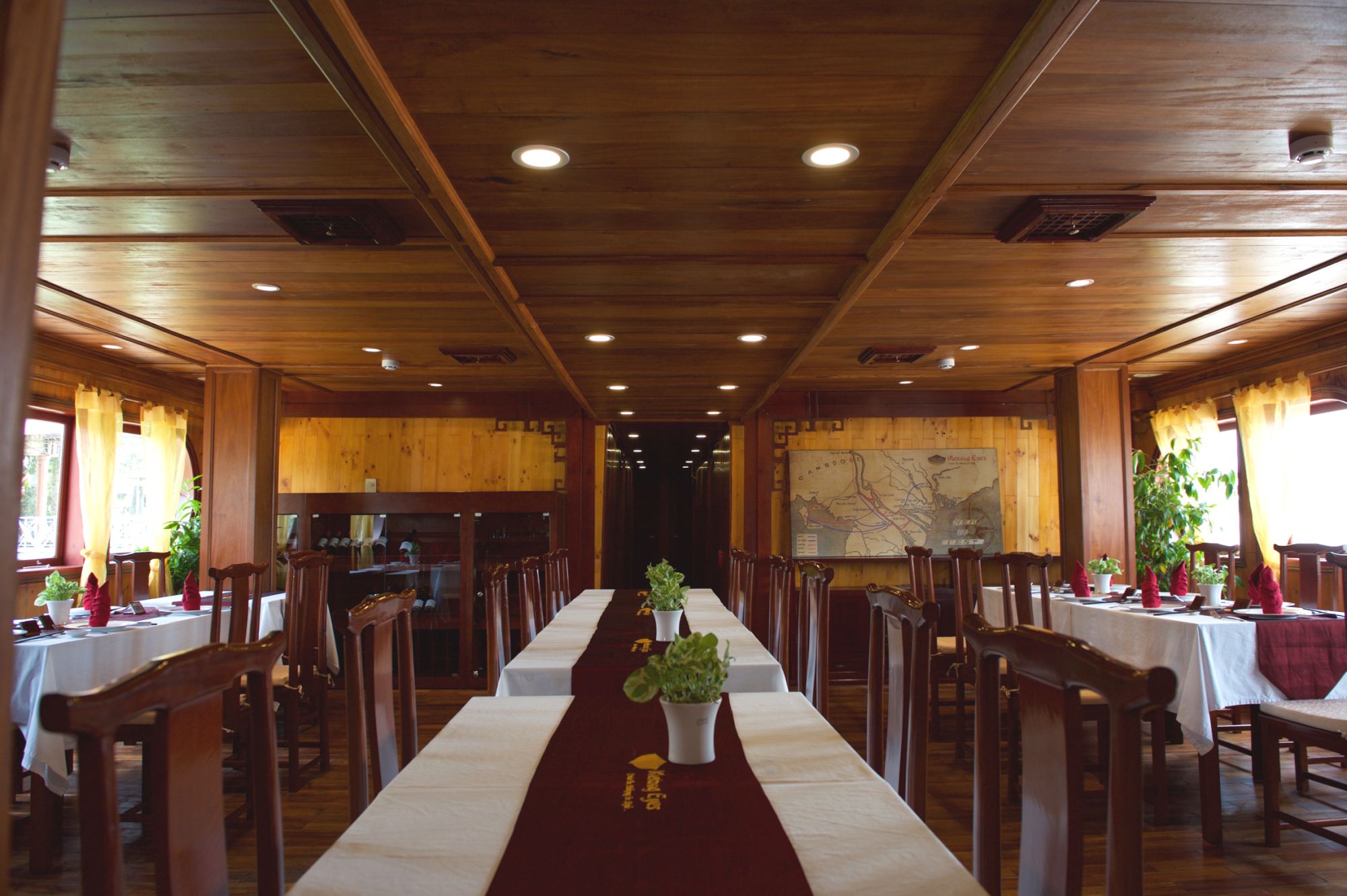 Mekong Delta Flusskreuzfahrten mit «Mekong Eyes» ab Saigon: ME restaurant 2
