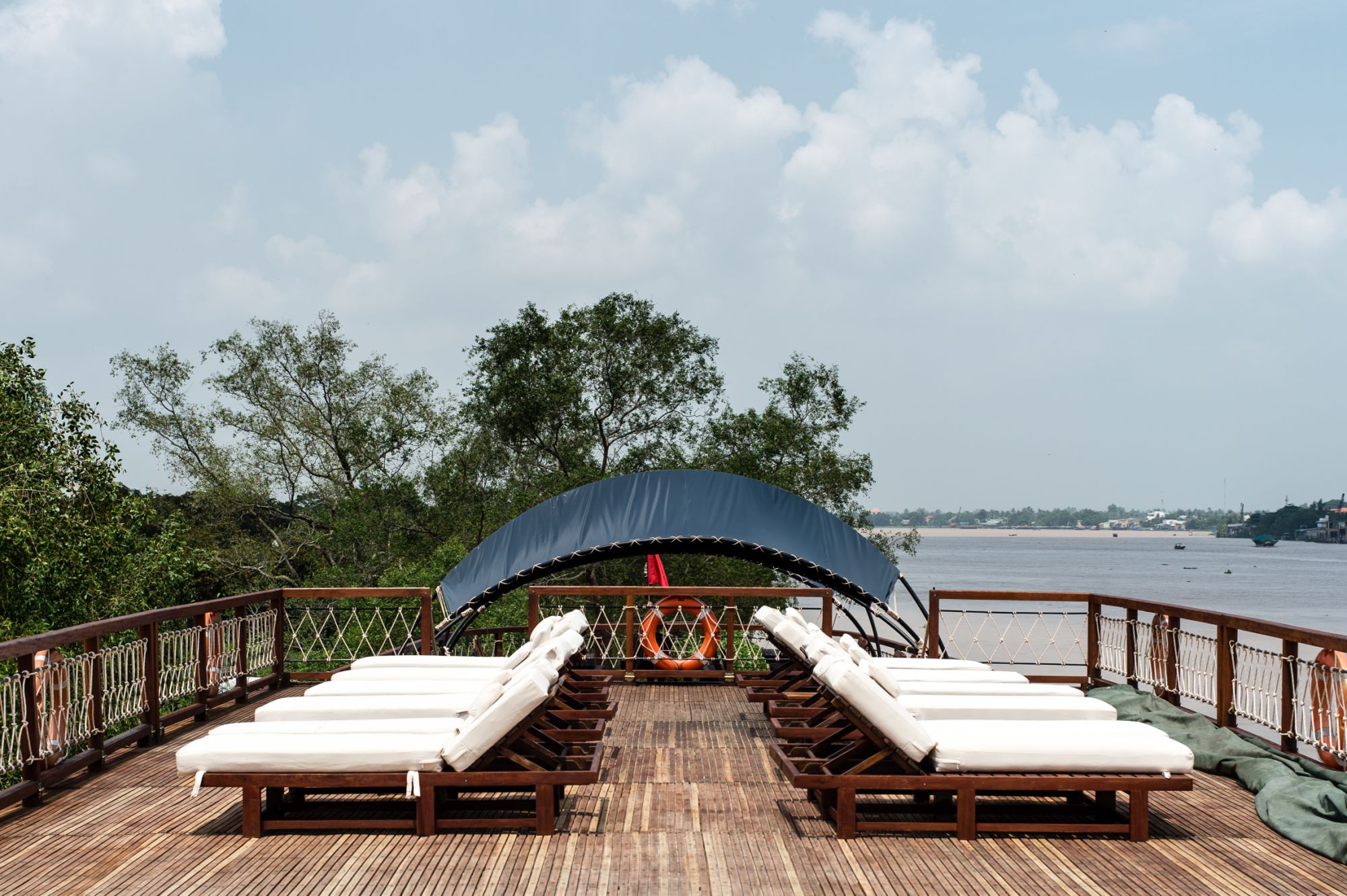 Mekong Delta Flusskreuzfahrten mit «Mekong Eyes» ab Saigon: ME rooftop 3