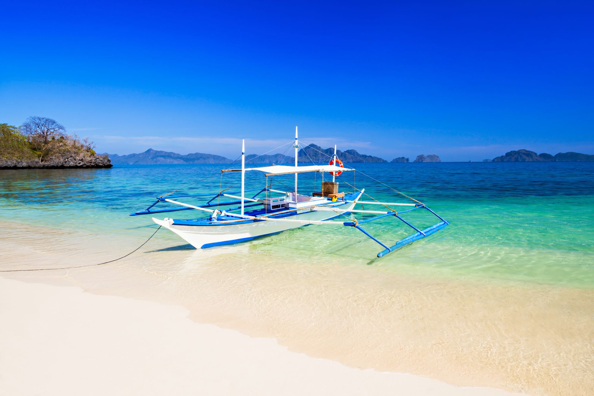 D’île en île individuellement aux Philippines de Manille: Boracay