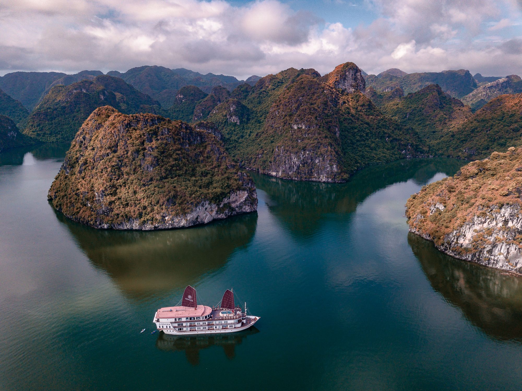 Mystische Lan Ha Bucht Kreuzfahrt mit «Ginger» ab Hanoi: Heritage Line - Lan Ha Bay - Ginger - Ship