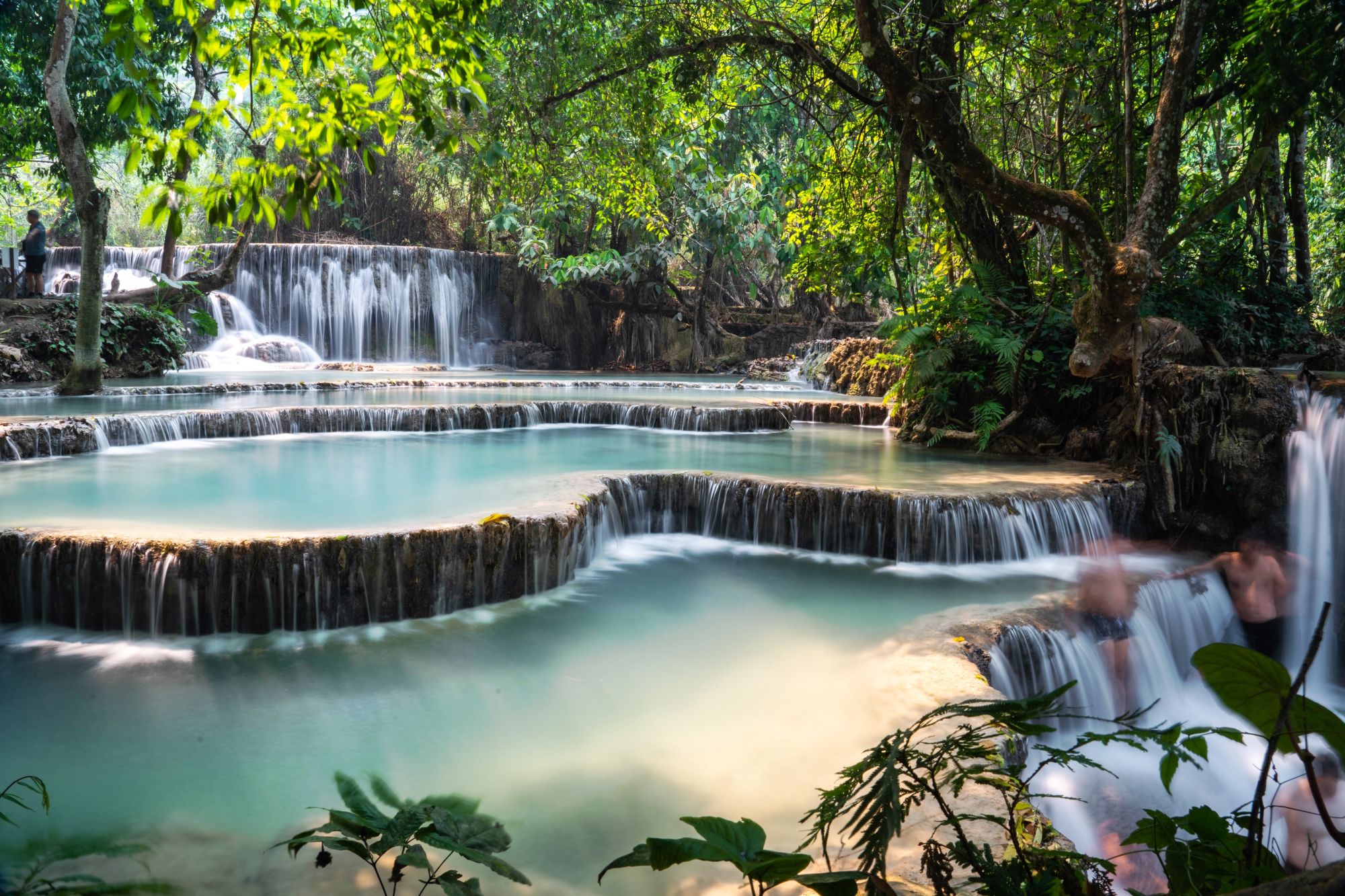 Grosse Indochina Reise ab Hanoi: Kuang Si Waterfall near Luang Prabang
