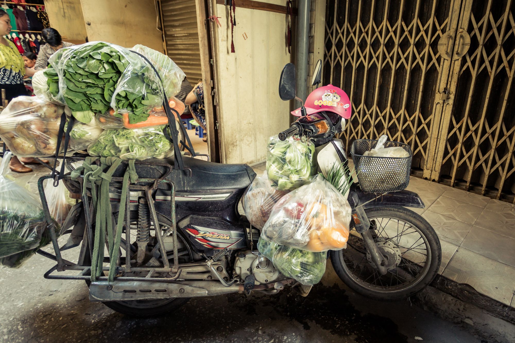 Grosse Indochina Reise ab Hanoi: Hanoi Market