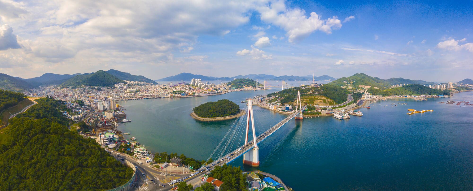 Mietwagen Rundreise «Südliches Korea» ab Seoul: Aerial panorama view of Yeosu city