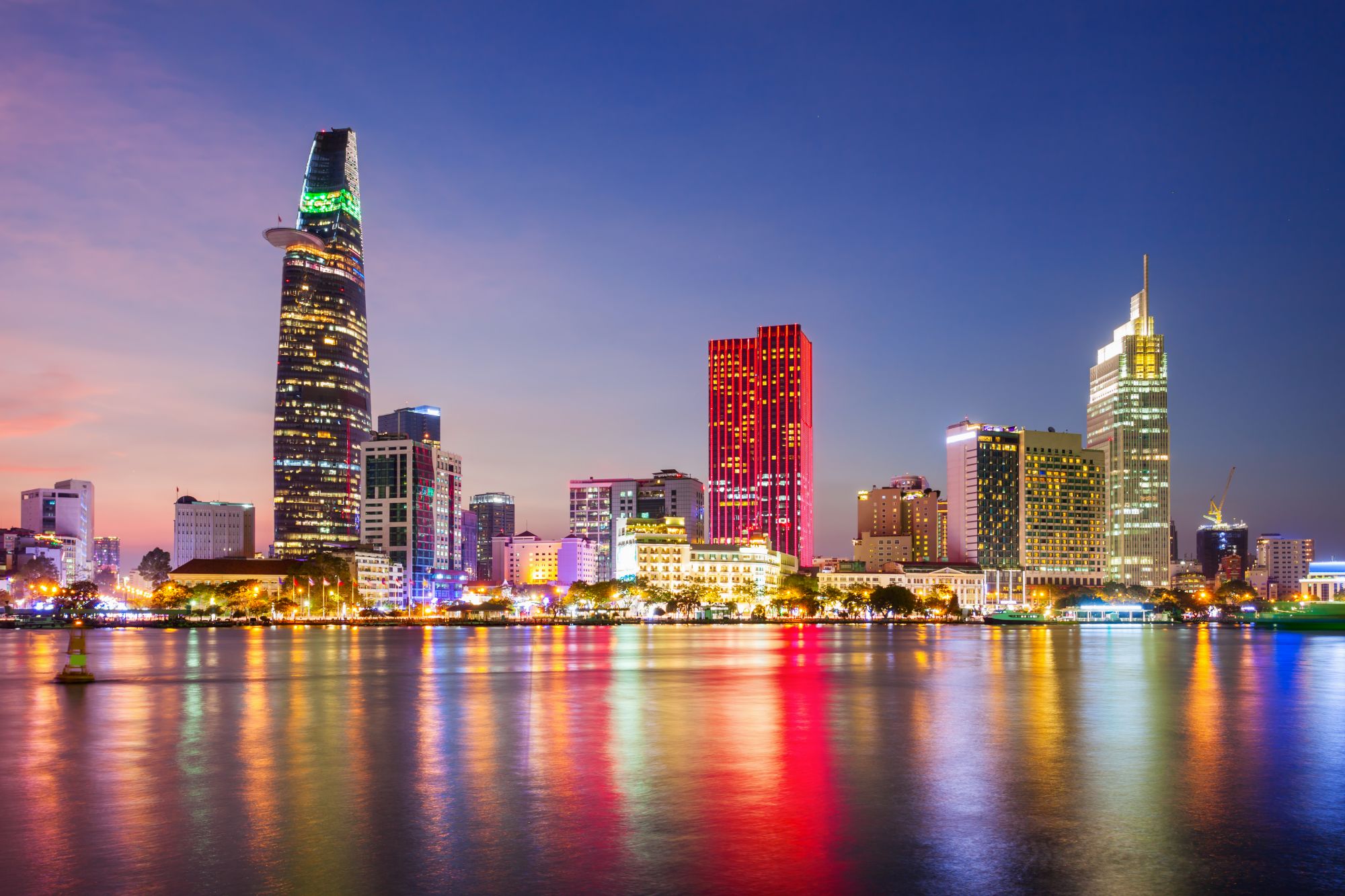 Grand voyage en Indochine – partie Vietnam de Hanoi: Saigon night shot