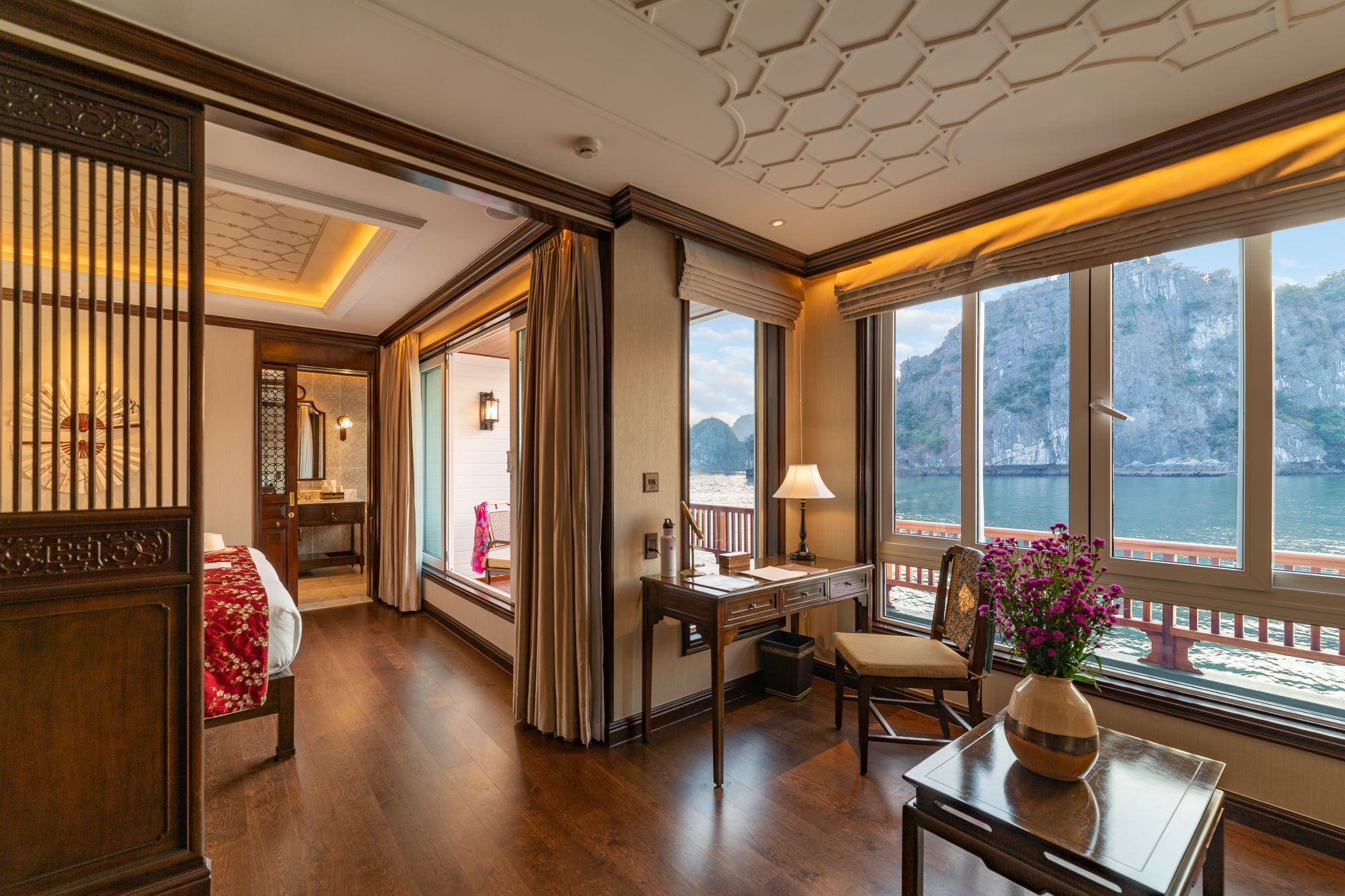 Mystische Lan Ha Bucht Kreuzfahrt mit «Ylang» ab Hanoi: ylang-signature-suite