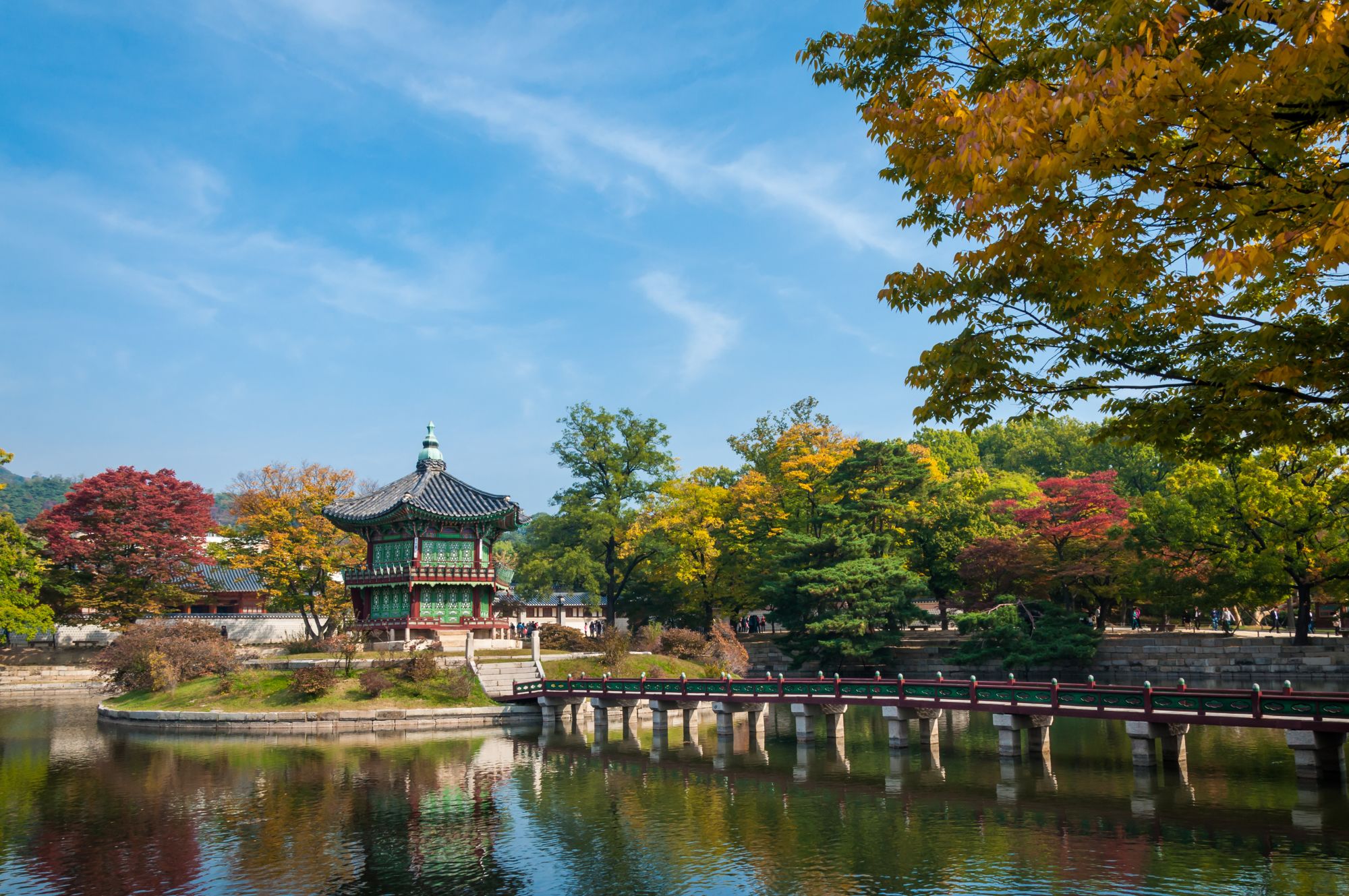 Gruppenreise «Höhepunkte Südkoreas und Japans» ab Seoul: Seoul Gyeongbokgung Palace Hyangwonjeong Pavilion