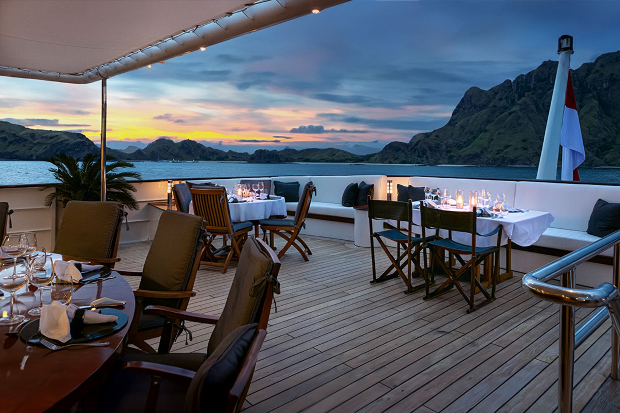 Croisière de rêve au cœur des Moluques de Ambon: Aqua Blu | Dining