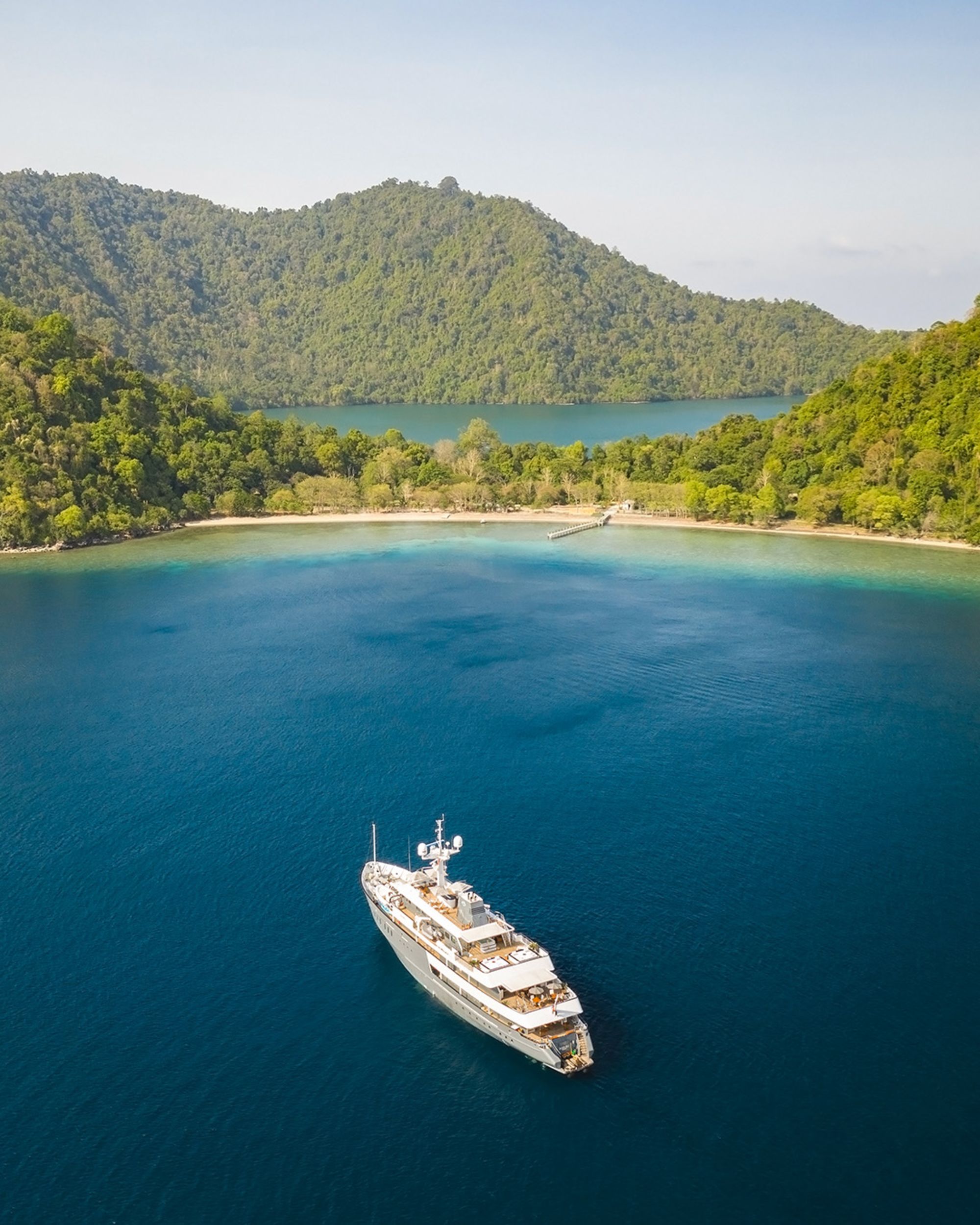 Raja Ampat avec style – Croisière à travers le paradis insulaire préservé de Sorong: Aqua Blu