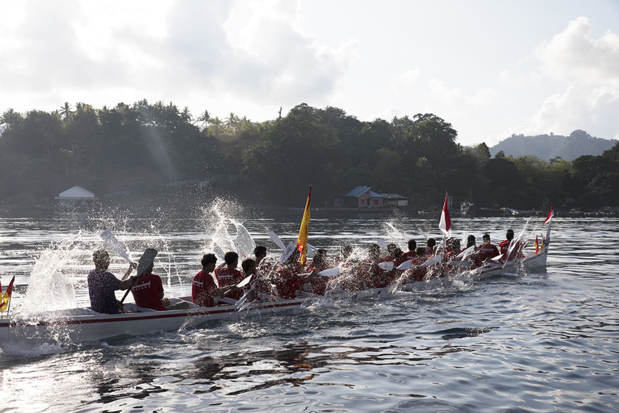 Croisière de rêve au cœur des Moluques de Ambon: Aqua Blu | Kora Kora canoe in the Spice Islands