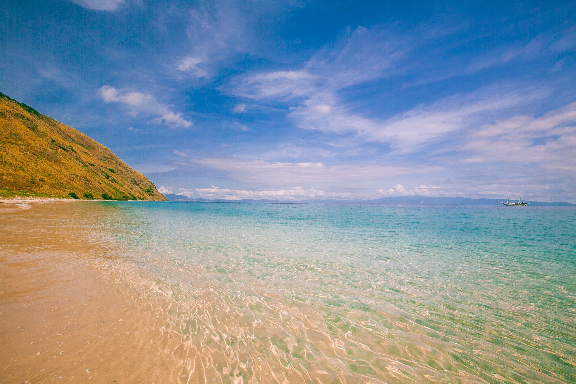 Kreuzfahrt zu den Komodo-Waranen ab Labuan Bajo: Banta Island