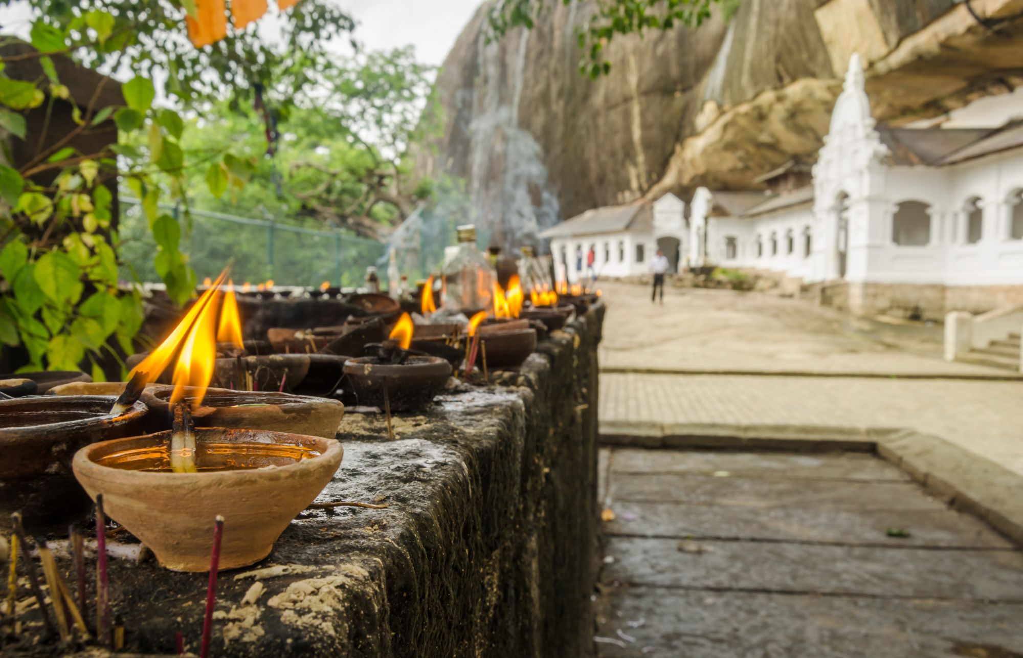 Erlebnisreiches Sri Lanka ab Colombo: Dambulla Golden Temple Buddhist Caves