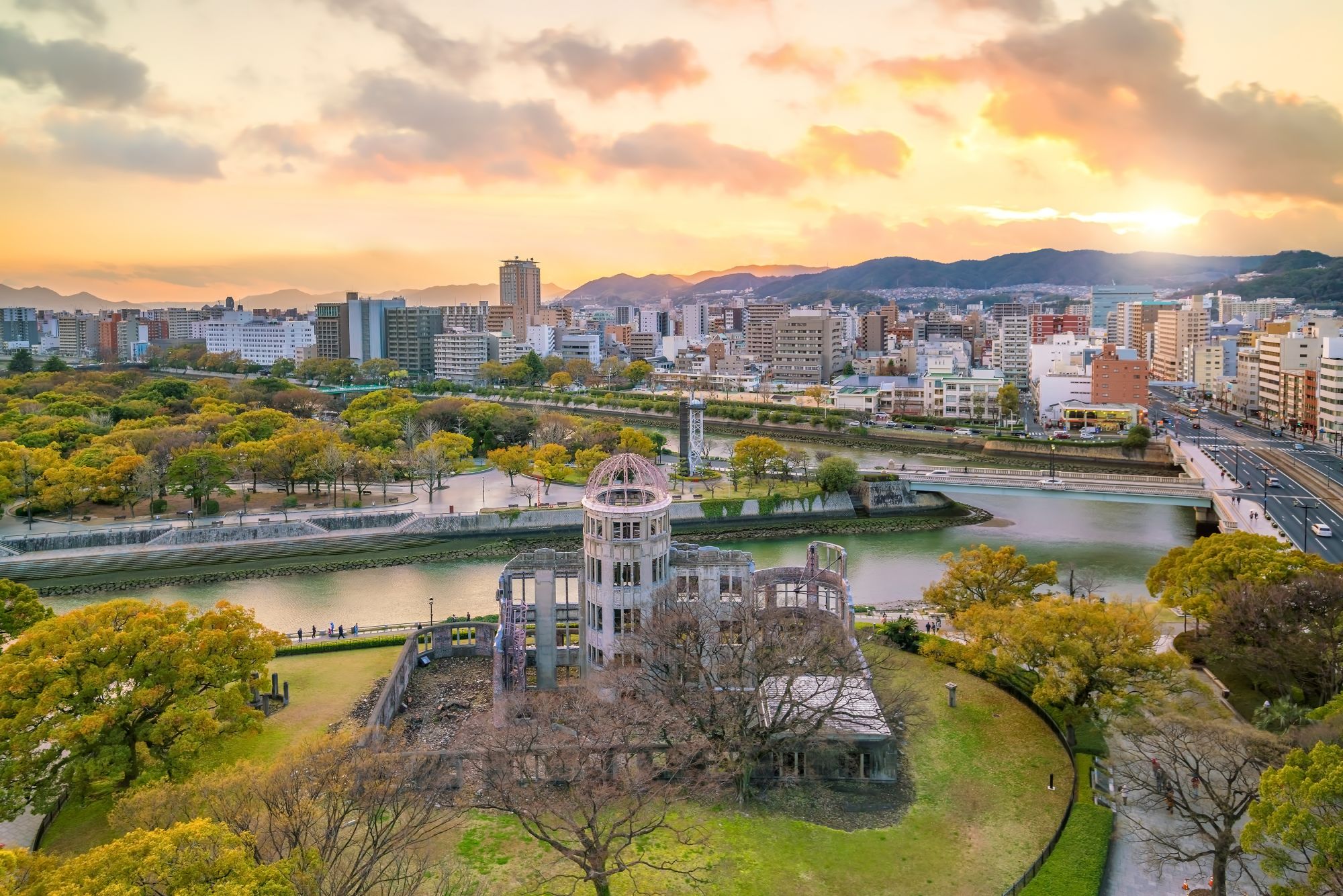 Circuit en groupe «Samouraï» de Hakodate: Hiroshima - Skyline with the atomic bomb dome
