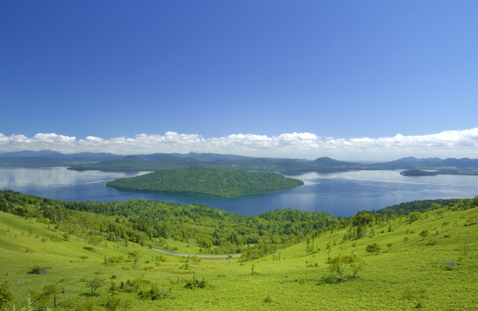 À travers le pays des Ainu de Hakodate: Lake Kussharo