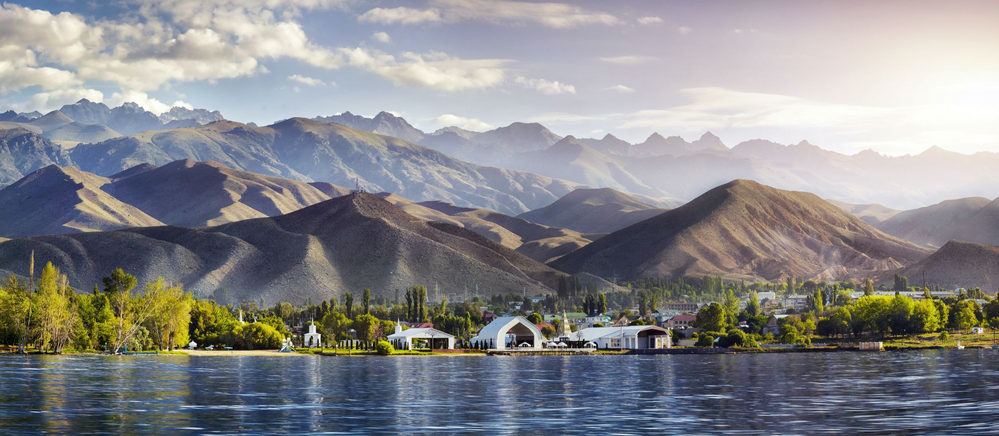 Découvrir la fabuleuse Route de la Soie en train de Tachkent: Issykkul-See