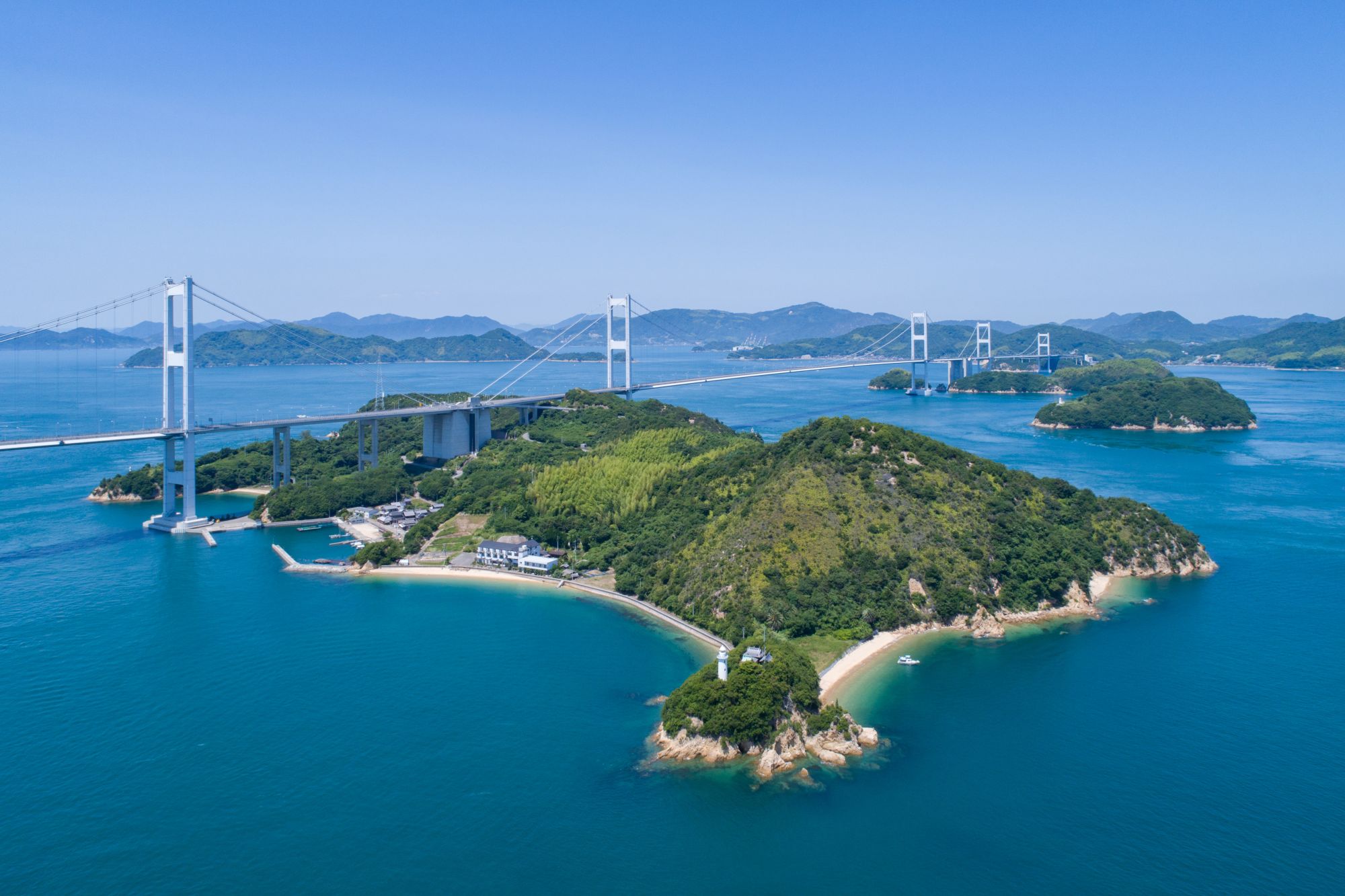 Circuits en voiture de location «Shikoku magique» de Osaka: Umashima and Kurushima Bridges in Seto Inland Sea