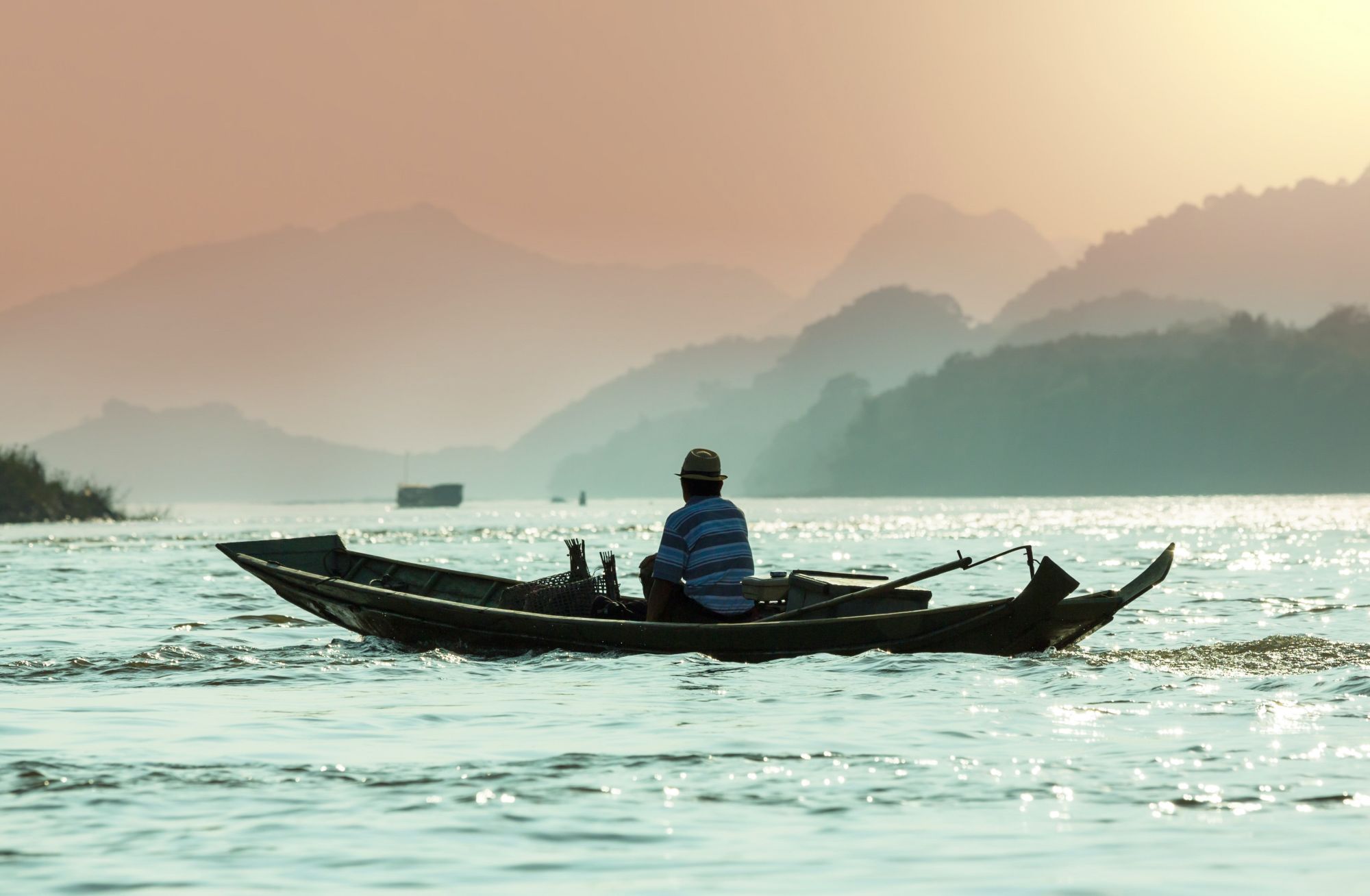 Laos im Rhythmus des Mekong (flussaufwärts) ab Luang Prabang: Boat in Laos