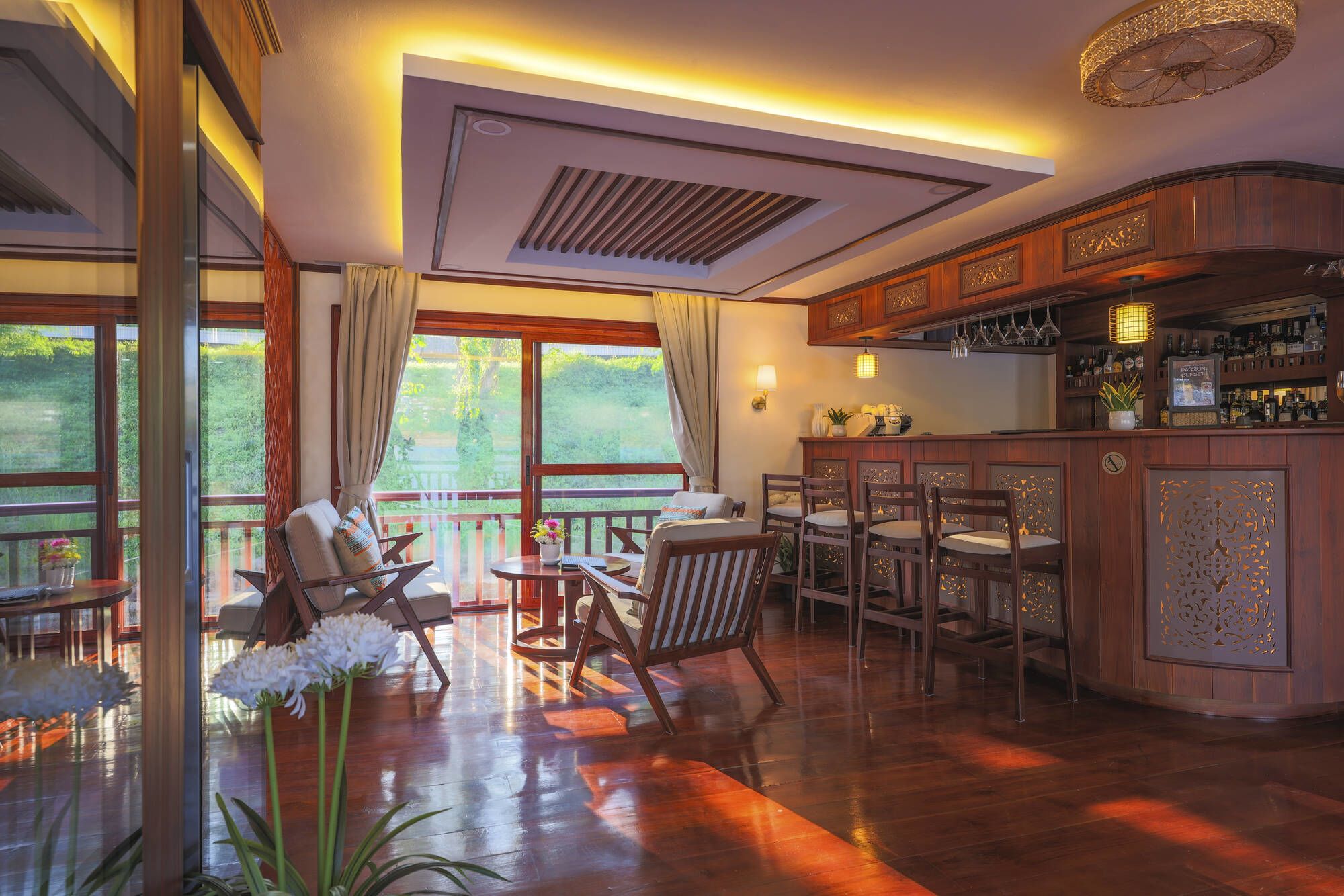 Flusskreuzfahrt mit der «Mekong Star» ab Chiang Rai: f&b: Bar