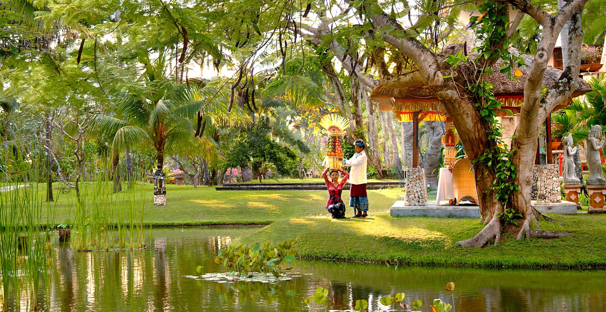 Nusa Dua Beach Hotel & Spa-Handwritten Collection in Südbali: Temple Bale Garden
