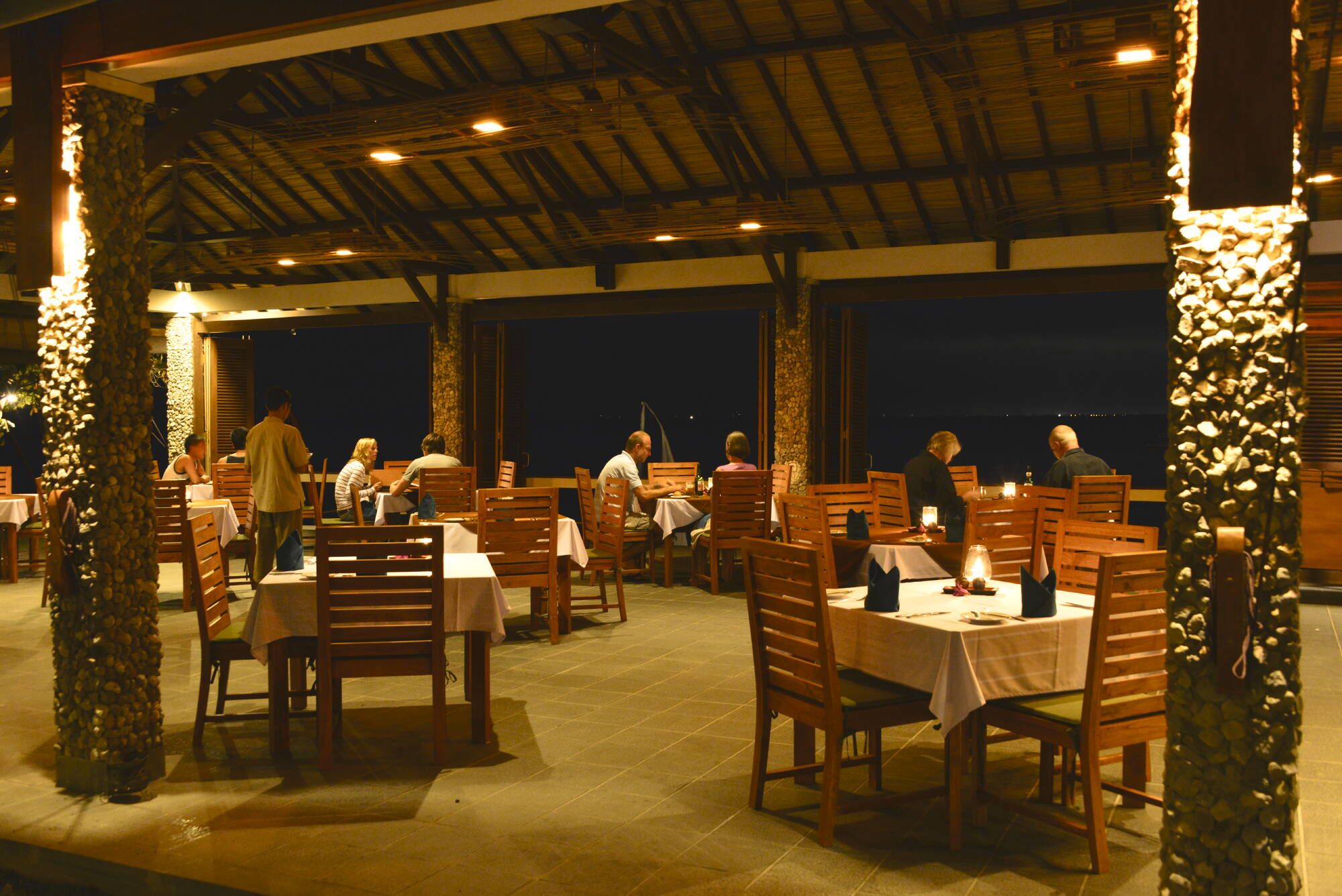 Cocotinos Sekotong à Lombok: Ela-Ela Restaurant