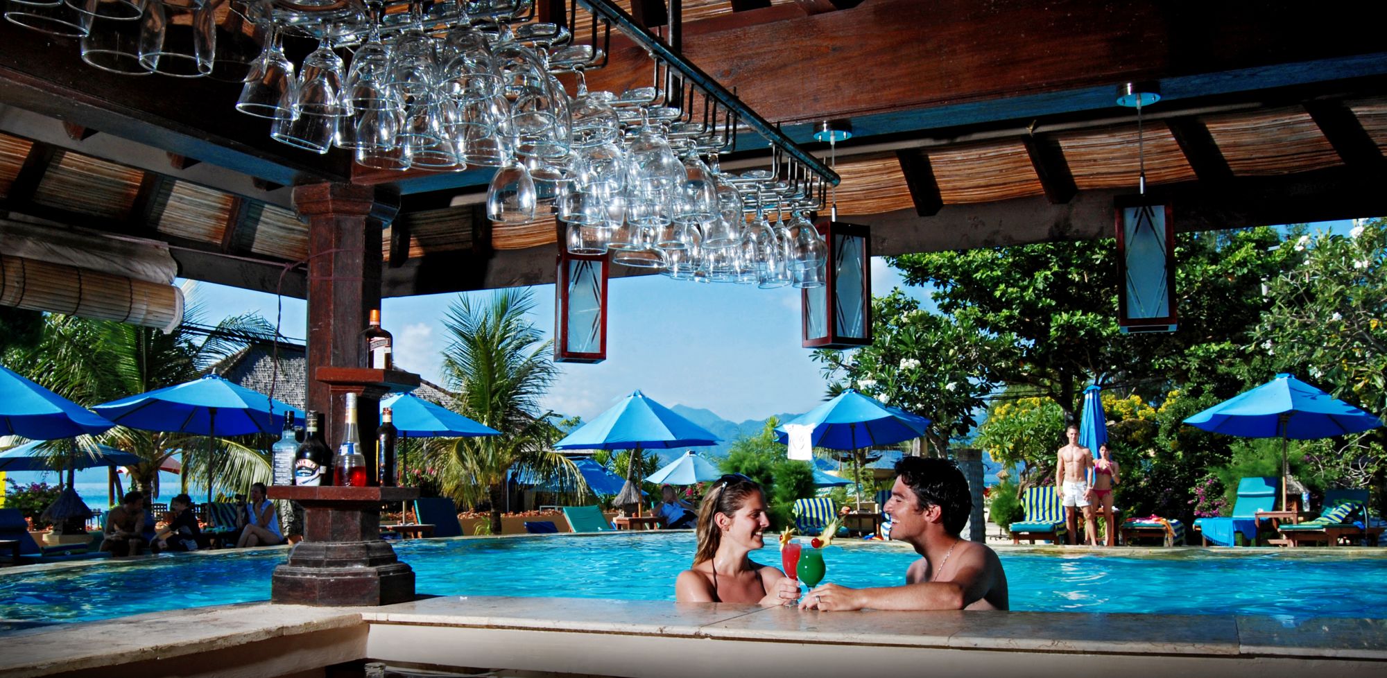 Vila Ombak à Gili:  ISLAND POOL BAR