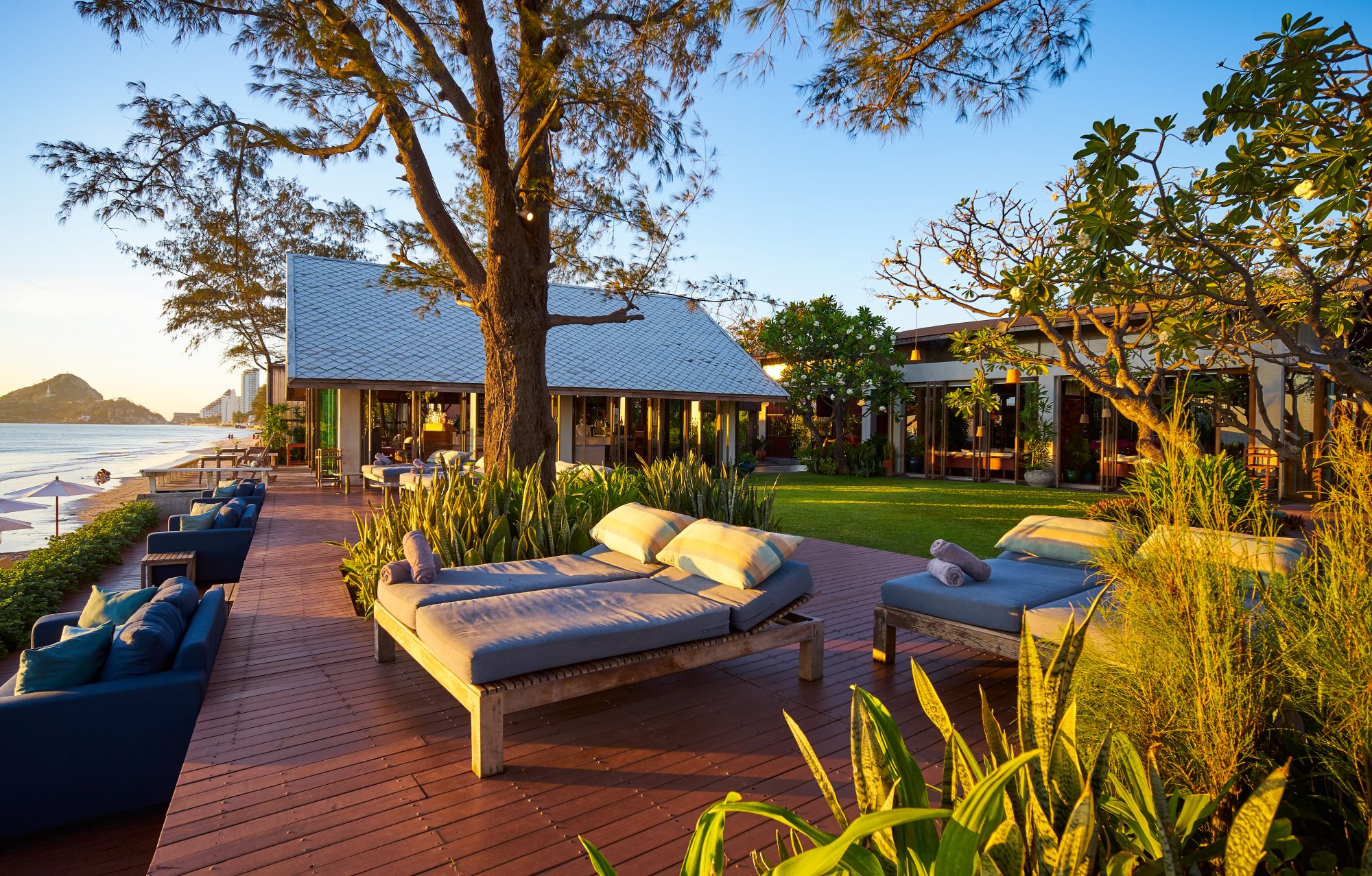 Let's Sea Hua Hin Al Fresco Resort: Exterior Beachfront with Bar & Restaurant