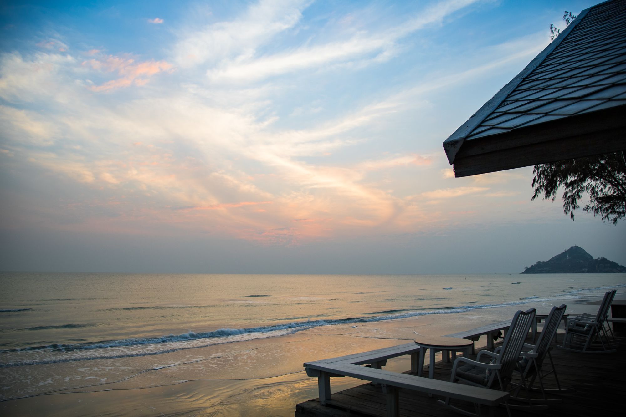 Let's Sea Hua Hin Al Fresco Resort: Bar Terrace