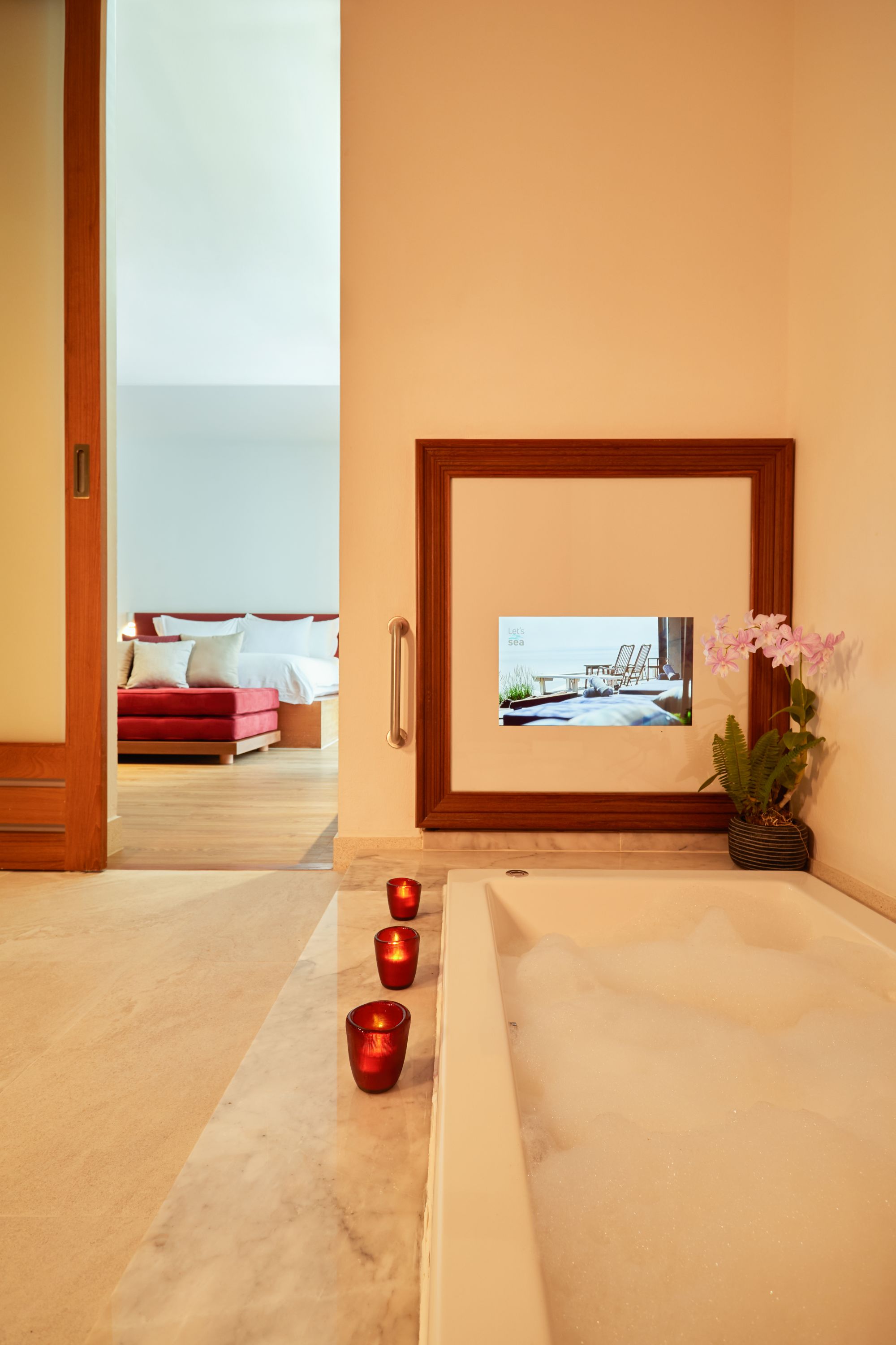 Let's Sea Hua Hin Al Fresco Resort: Pool Access LaZzzzz Suite | Pool Access LaZzzzz Suite Z-Luxe Club