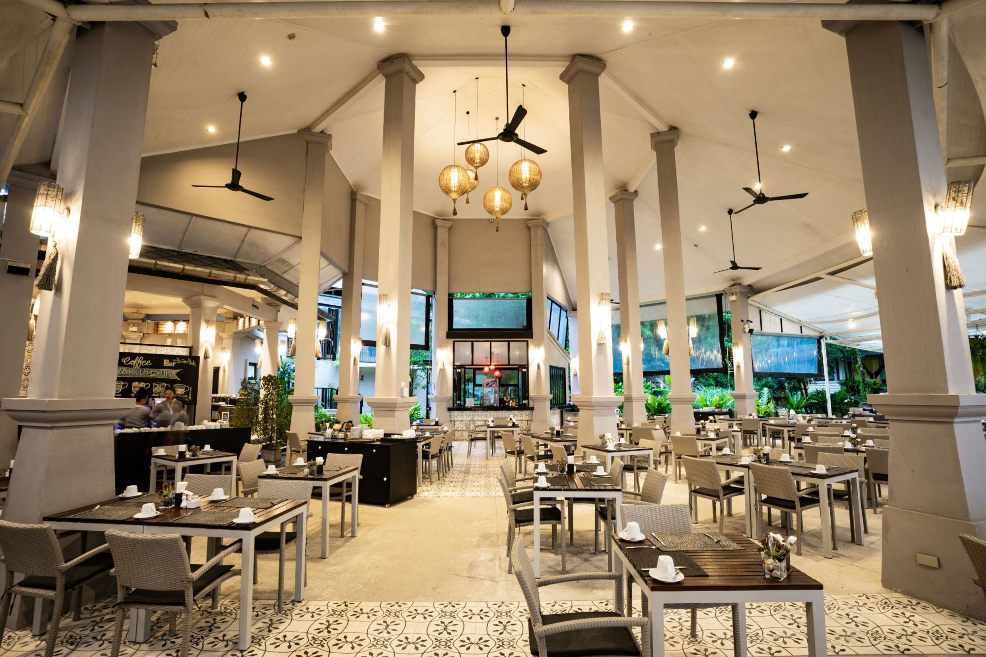 Moracea by Khao Lak Resort: Malila Restaurant