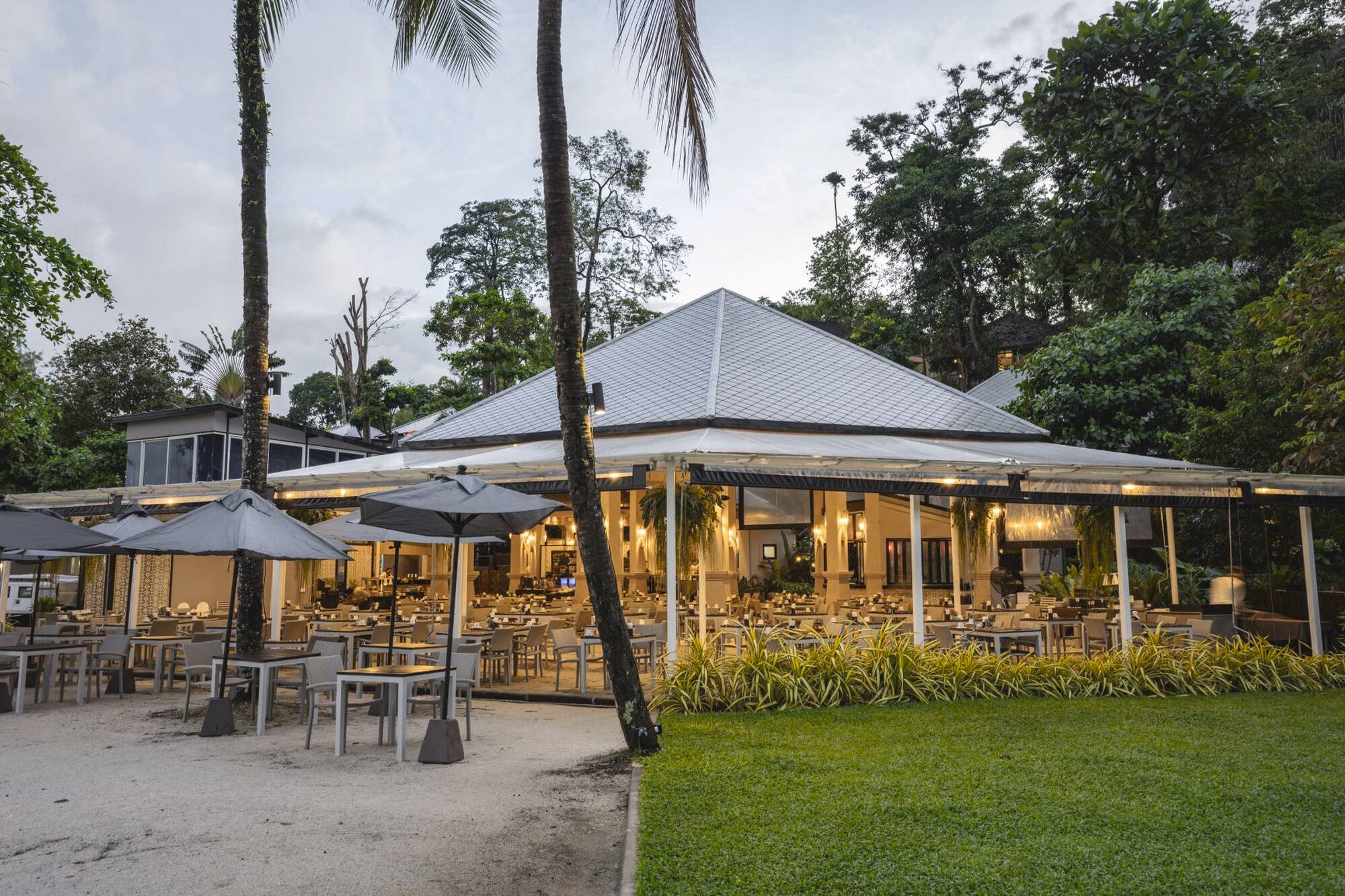 Moracea by Khao Lak Resort: Malila Restaurant