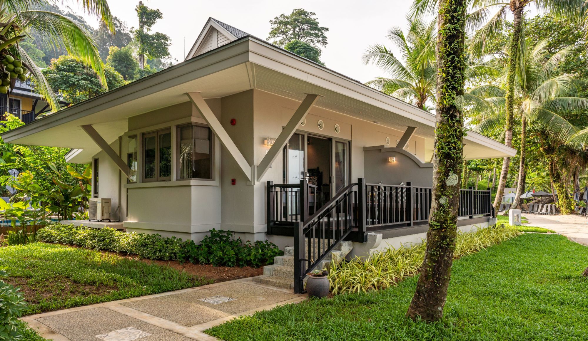 Moracea by Khao Lak Resort: Orchid Deluxe Beachfront Bungalow