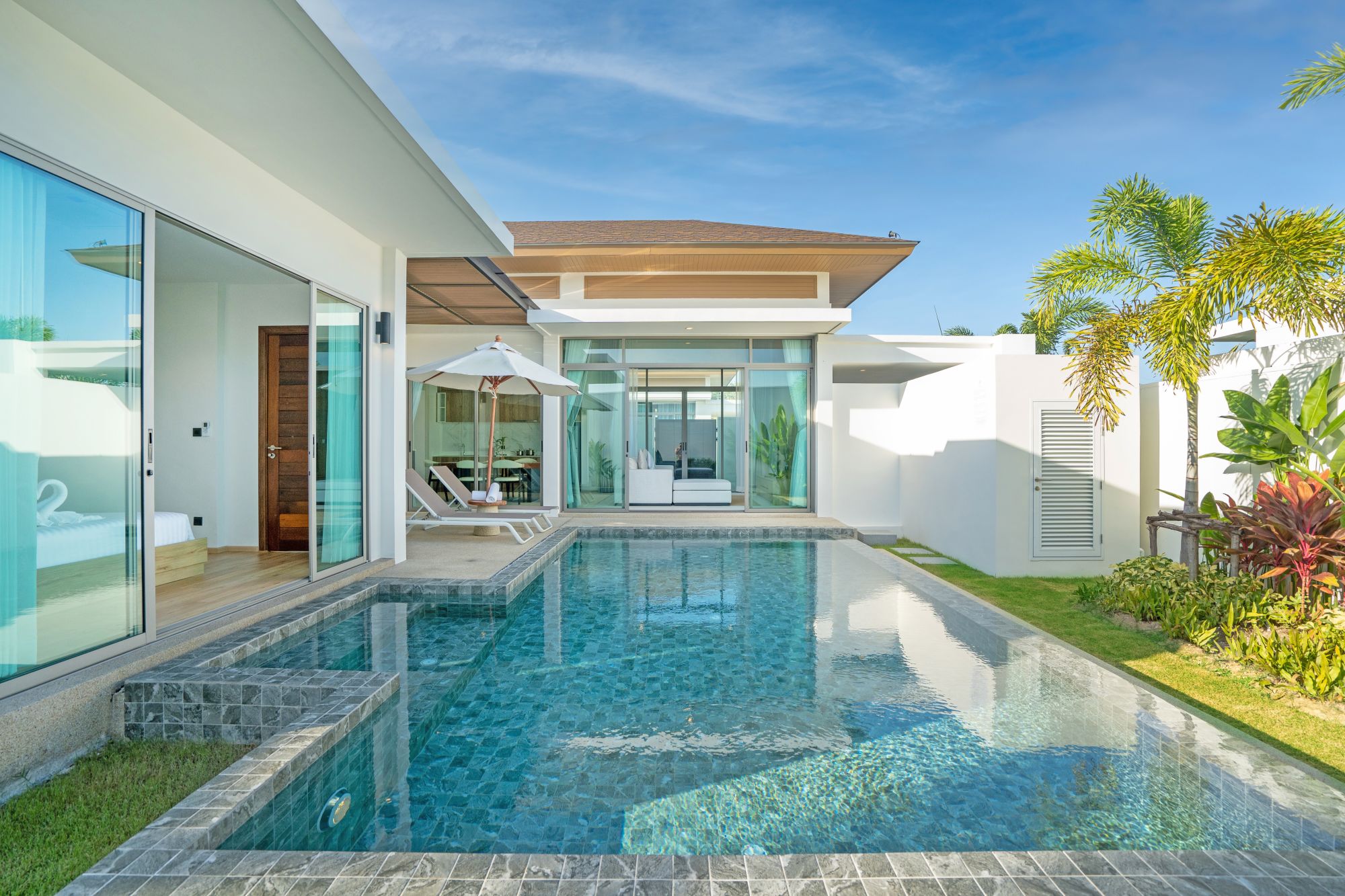 Escape Villas in Phuket: Standard Pool Villa 2-BR