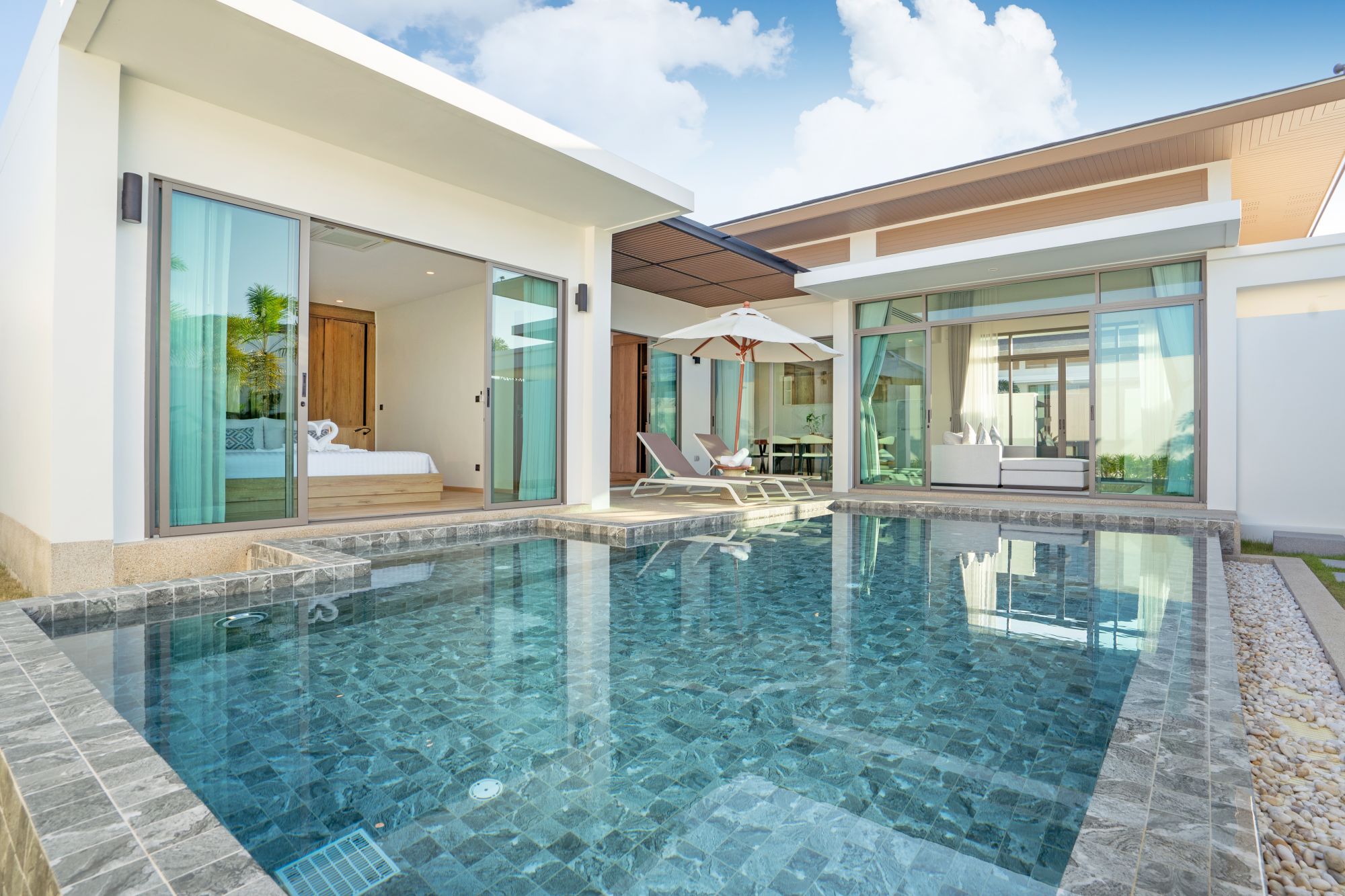 Escape Villas in Phuket: Standard Pool Villa 2-BR