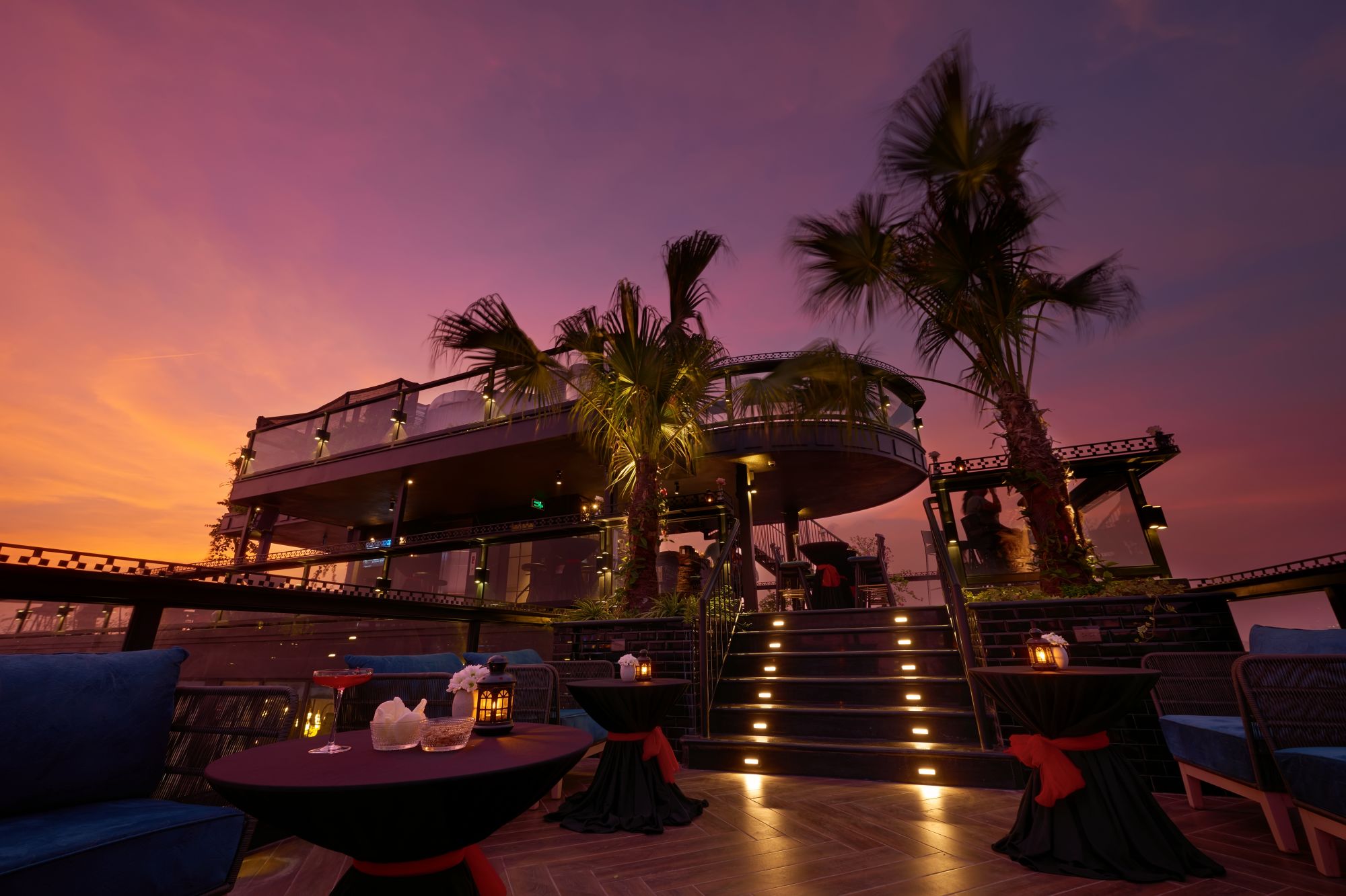 La Siesta Premium Hang Be à Hanoi: Lighthouse Sky Bar