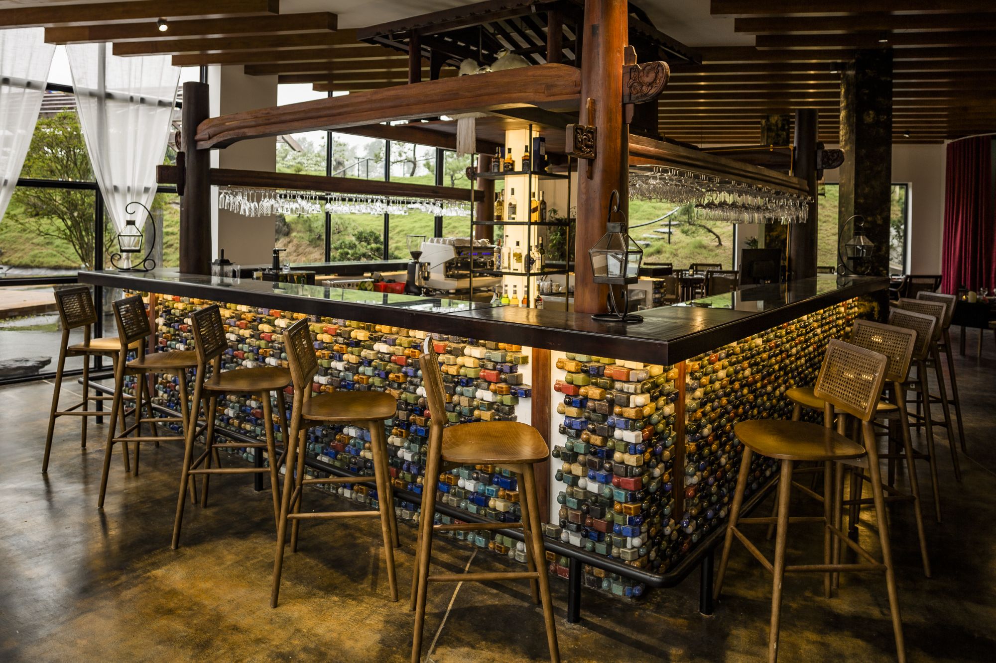 aNhill Boutique in Hue: AM Bar