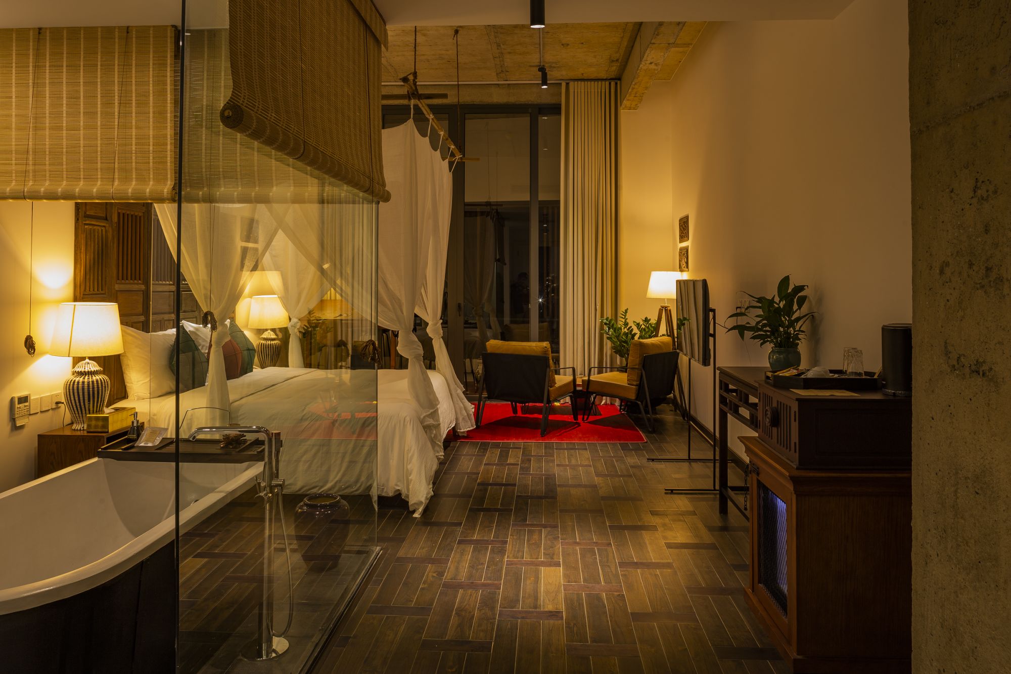 aNhill Boutique in Hue: Superior Suite