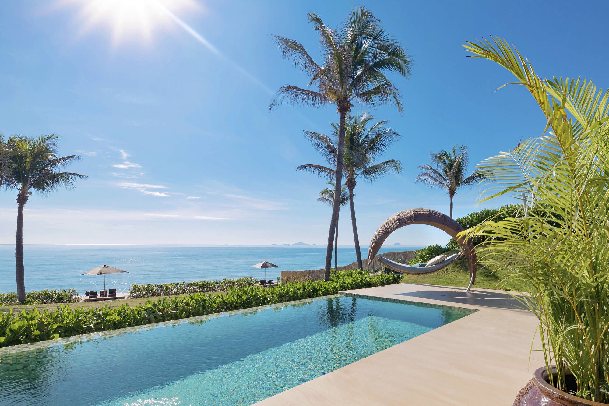 Fusion Resort Cam Ranh à Nha Trang: Beach Front Pool Villa