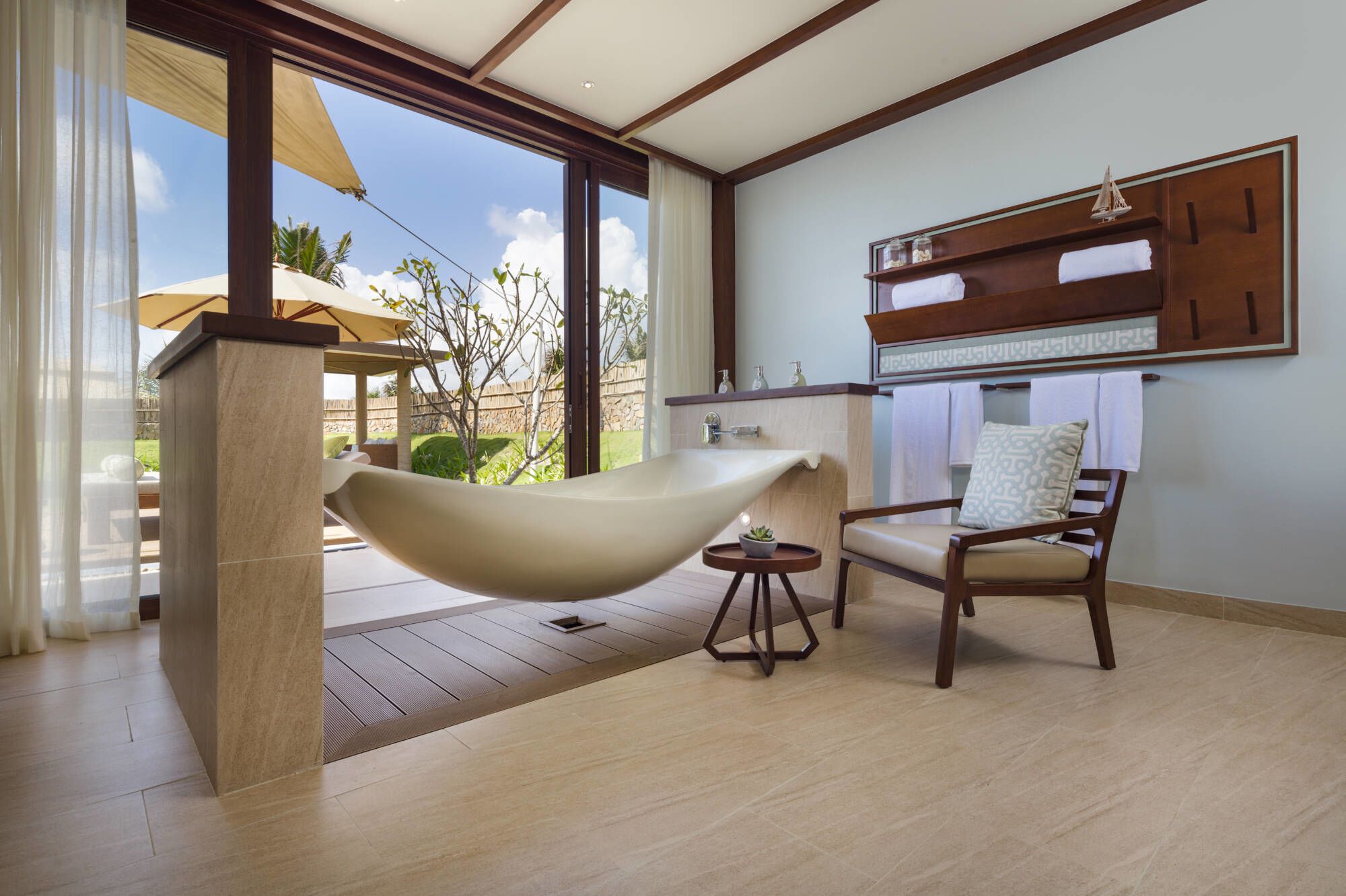 Fusion Resort Cam Ranh à Nha Trang: Hideaway Deluxe Pool Villa | bathroom