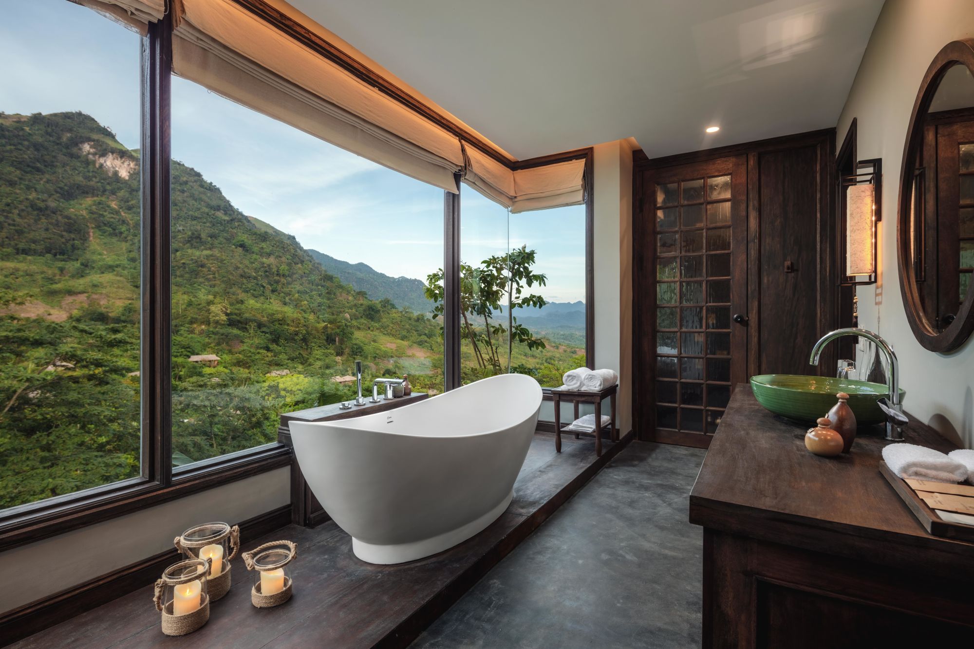 Avana Retreat in Mai Chau: Senna Hilltop Pool Villa