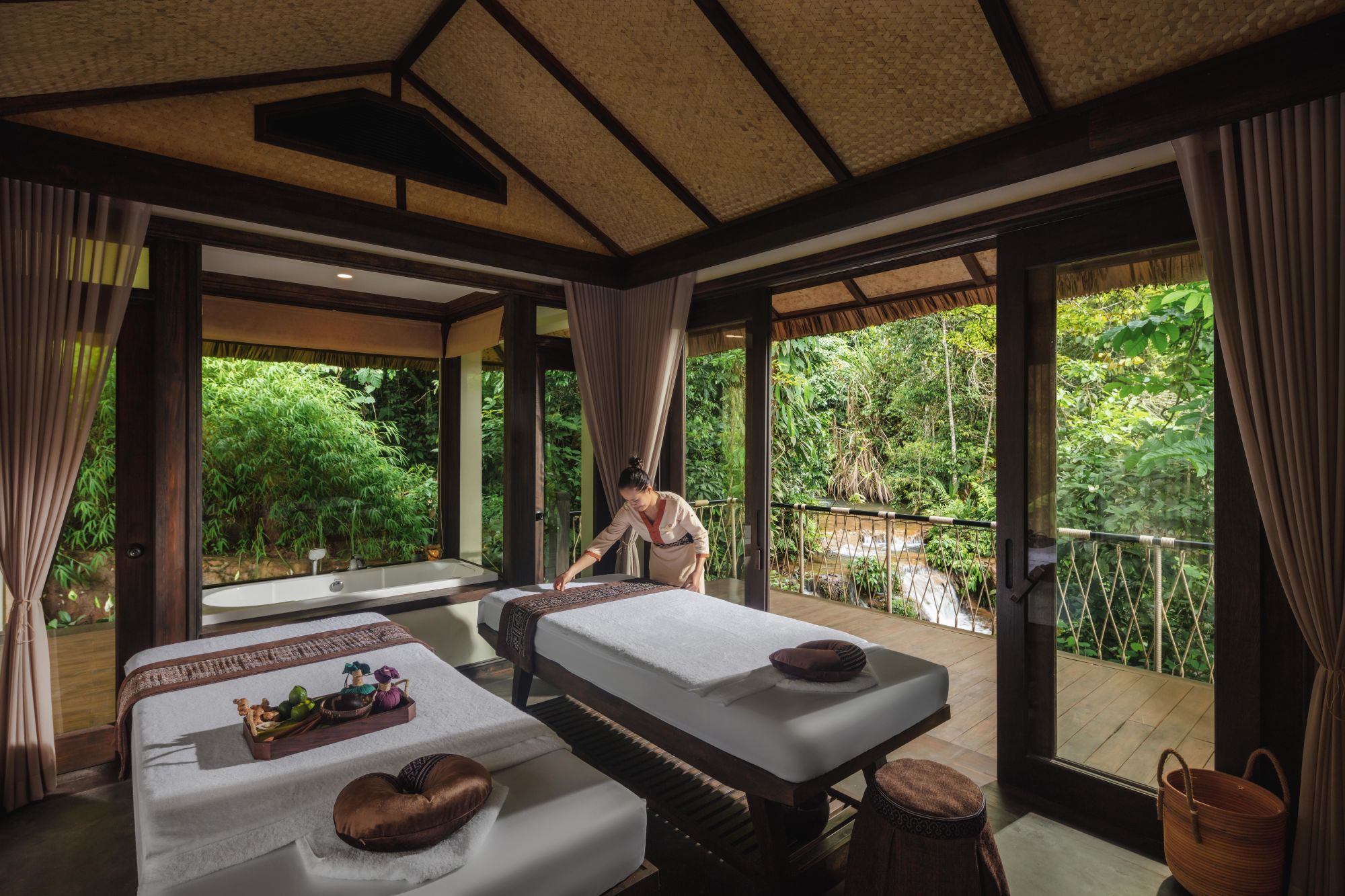 Avana Retreat in Mai Chau: Spa
