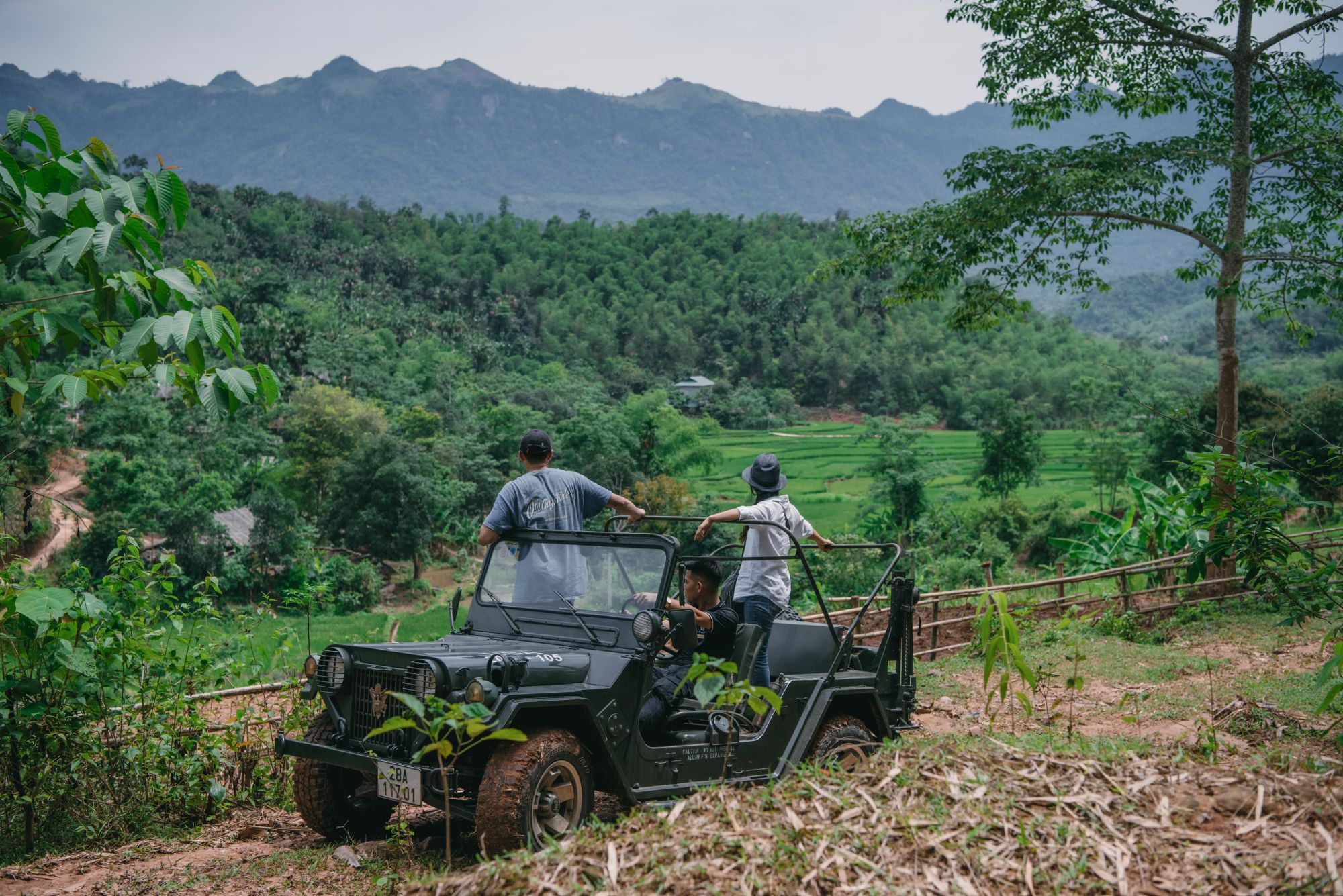Avana Retreat in Mai Chau: Jeep Tour