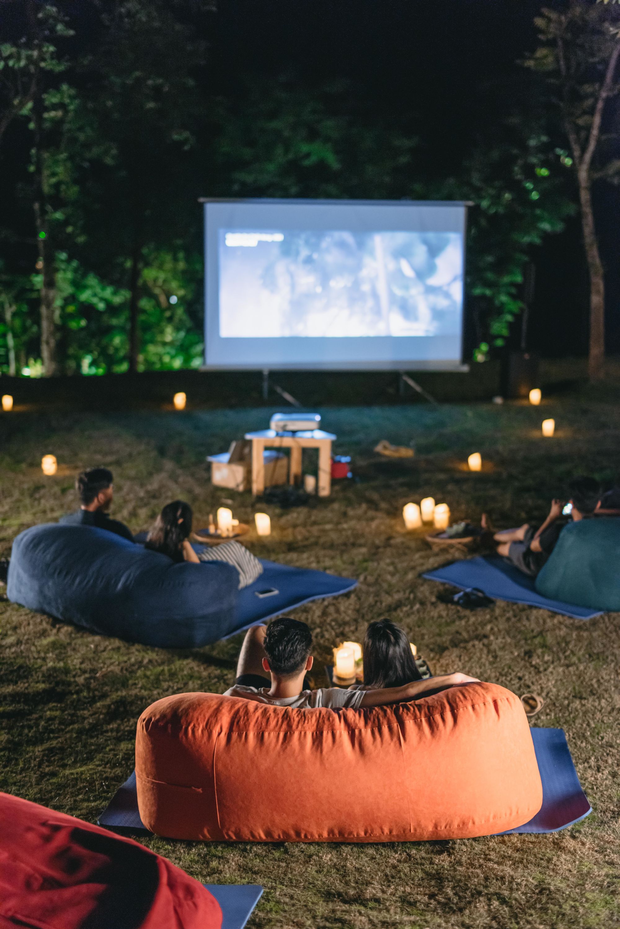 Avana Retreat in Mai Chau: Garden Cinema