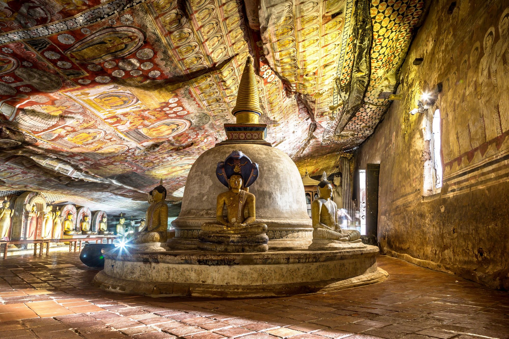 Leserreise SonntagsZeitung und Der Bund - Sri Lanka & Malediven - Kultur und tropisches Paradies in perfekter Kombination de Colombo: Dambulla Cave Temple