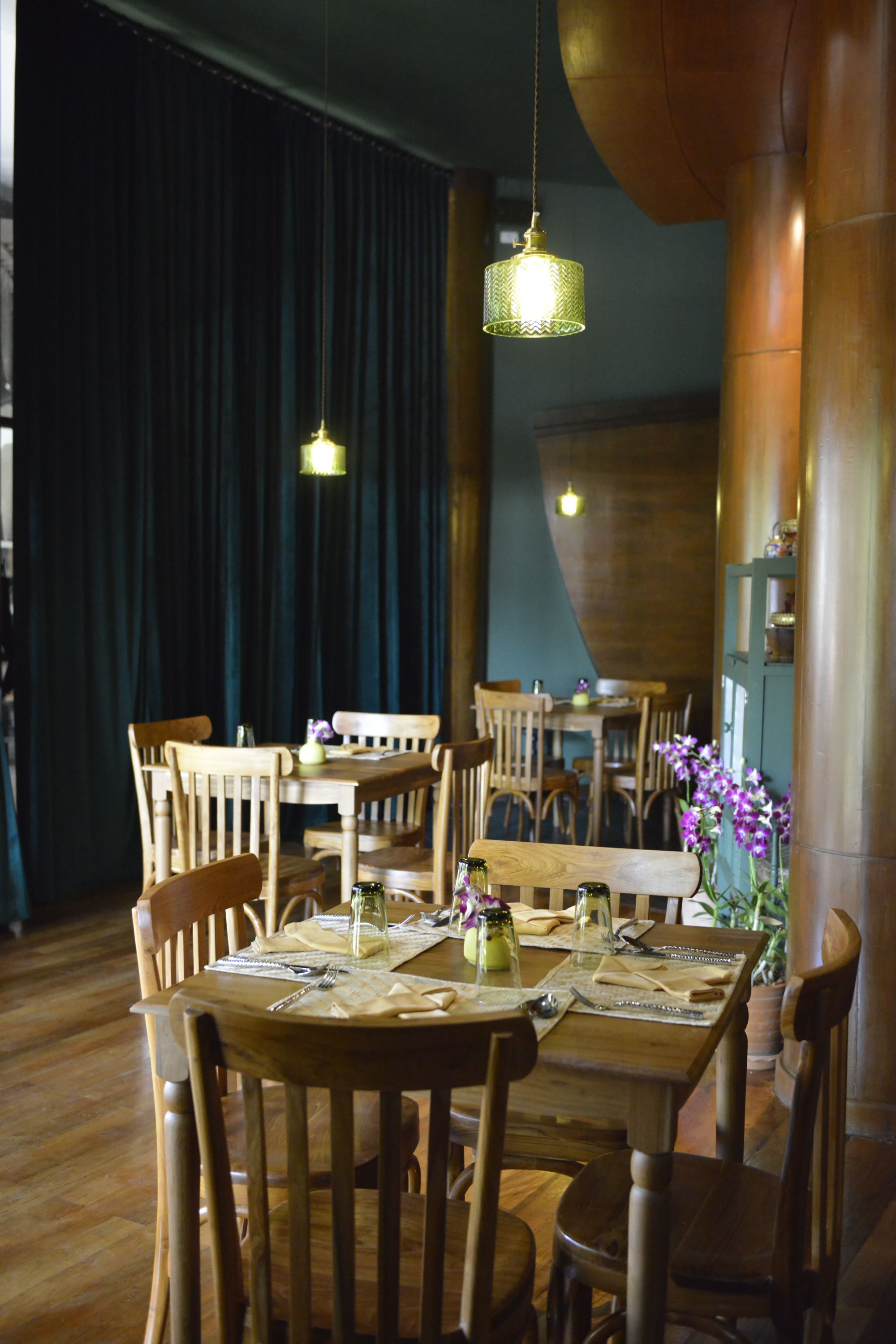 Rawi Warin Resort & Spa in Ko Lanta: Restaurant Nawa Thai Cuisine