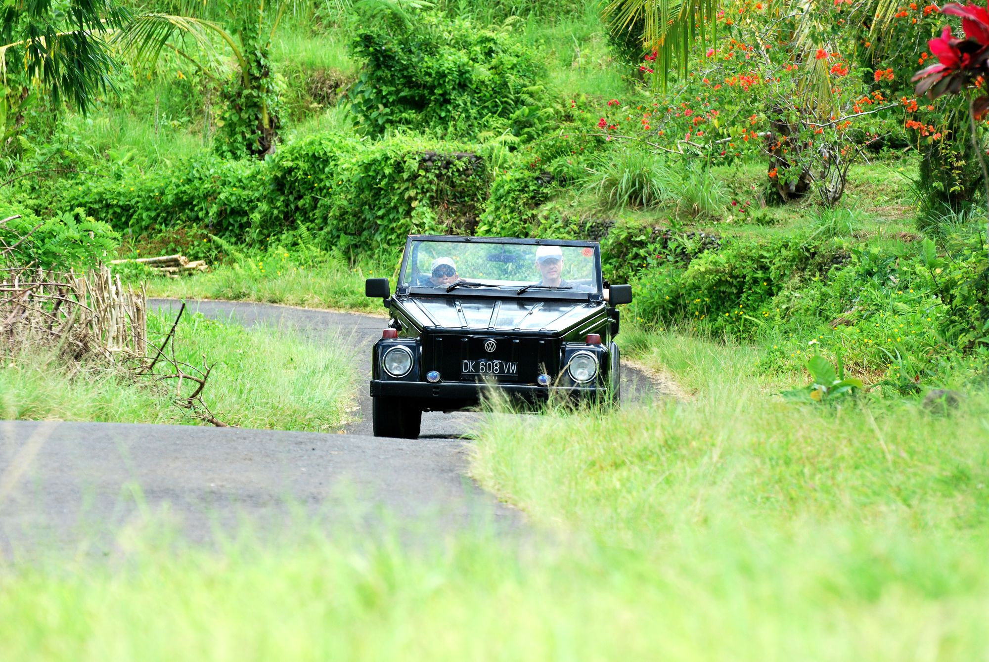 Ubud auf eigene Faust im "VW Kübelwagen": Bali: Kübelwagen