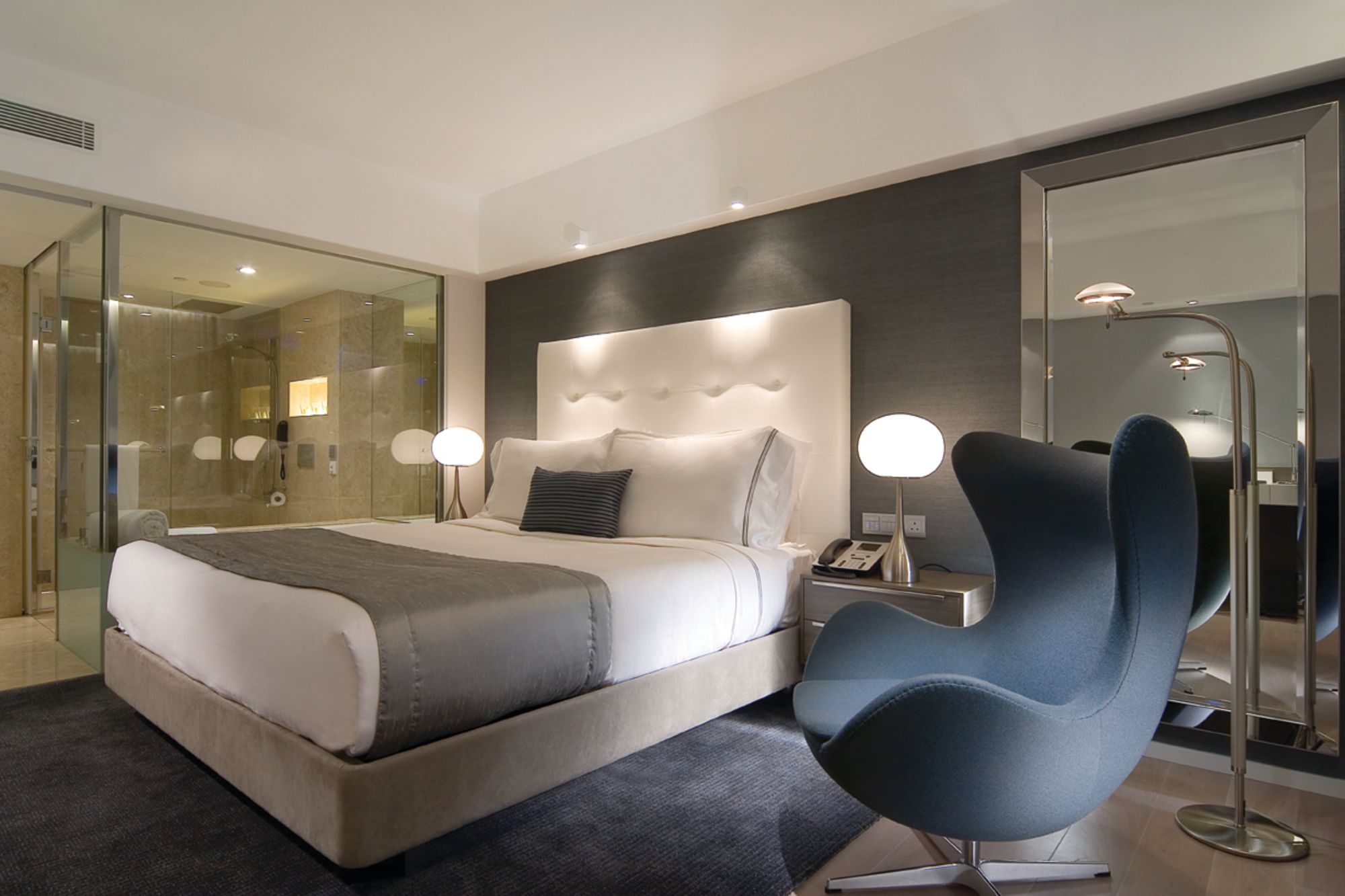 The Mira Hong Kong: City Room | Silver
