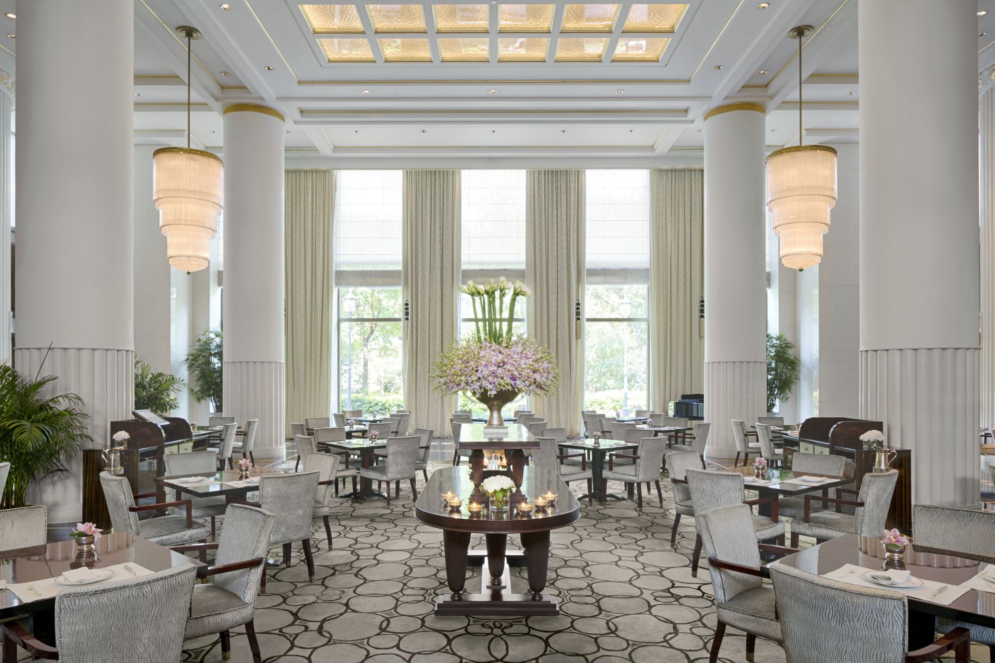 The Peninsula Shanghai:  The Lobby Restaurant