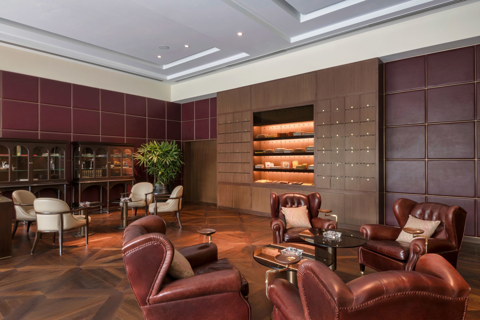 The Oberoi, New Delhi: Cigar Lounge
