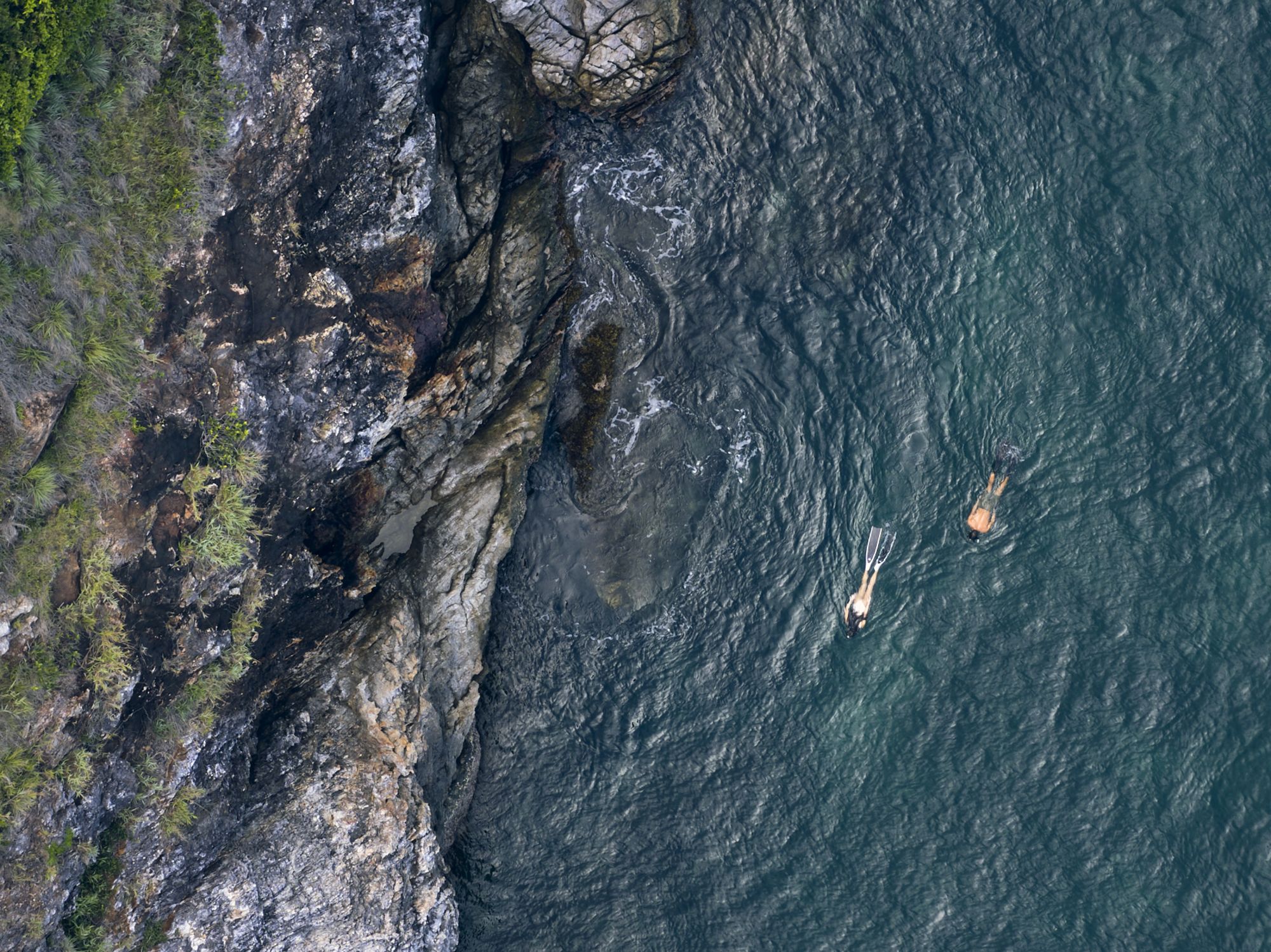 El Nido Resorts Lagen Island in Palawan:  Cliffside Snorkling & Free Diving