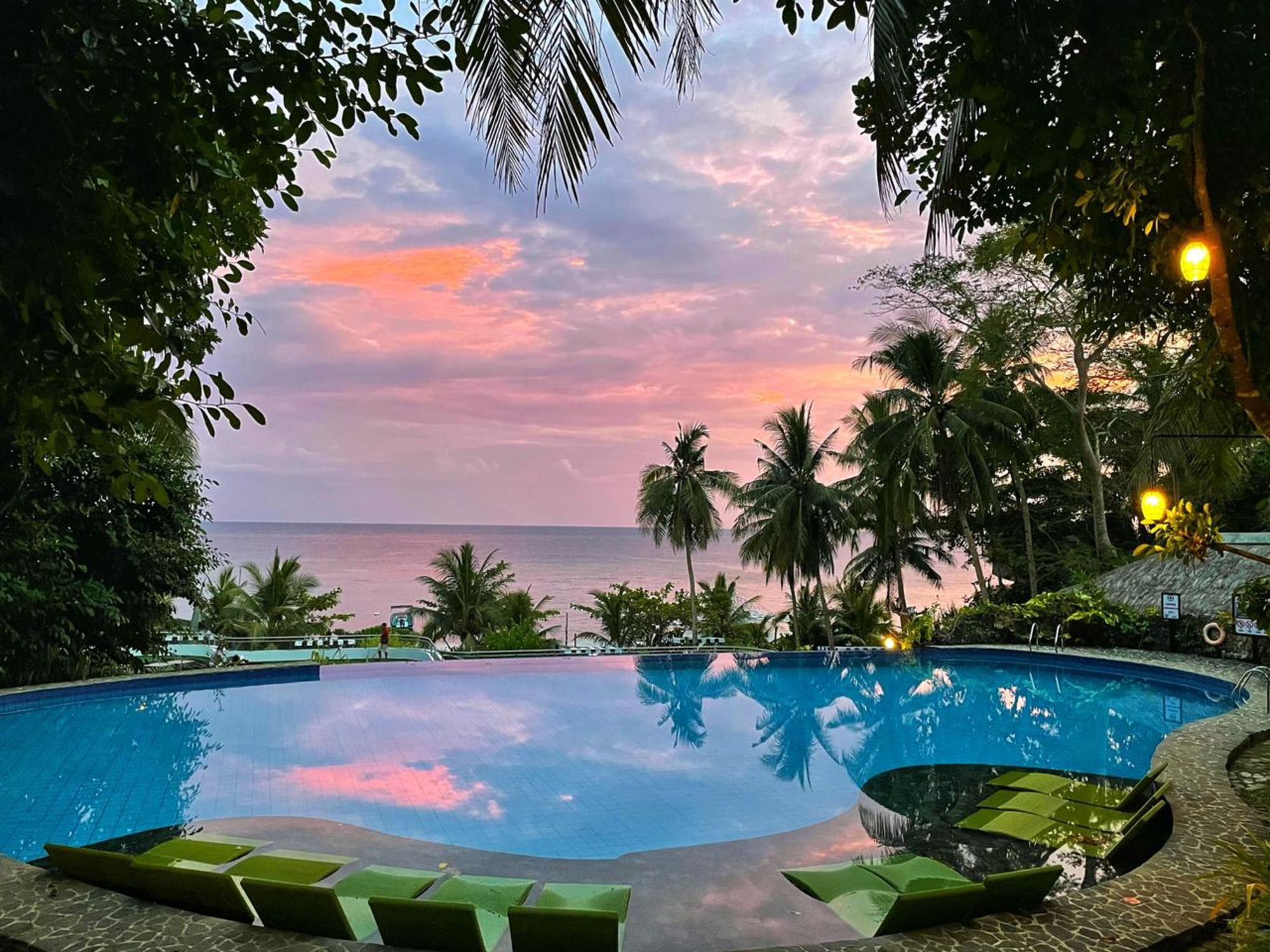Amun Ini Beach Resort & Spa à Bohol: Swimming Pool